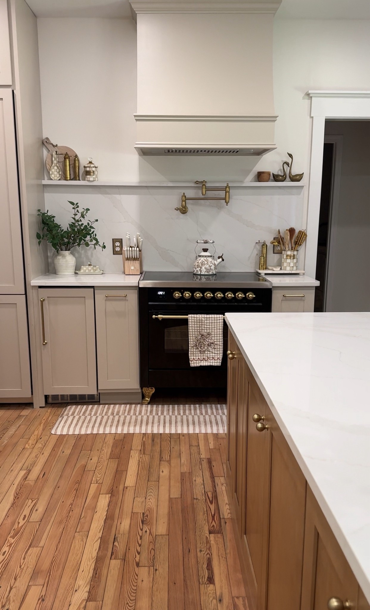 Kitchen and range details! 

#LTKStyleTip #LTKSaleAlert #LTKHome