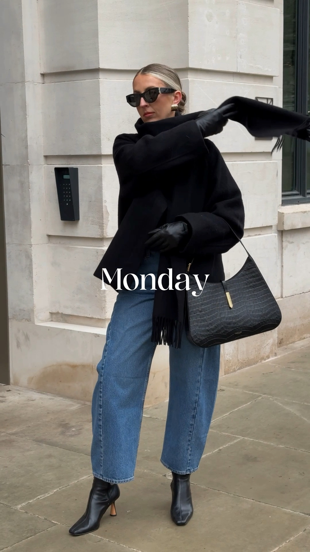 A week in winter outfits 🎄🤍❄️ 

Winter coat, wool coat, leather gloves, barrel leg jeans, grey coat, white trousers, chocolate brown, brown coat, suede bag 

#LTKstyletip #LTKwinter #LTKWinterSale
