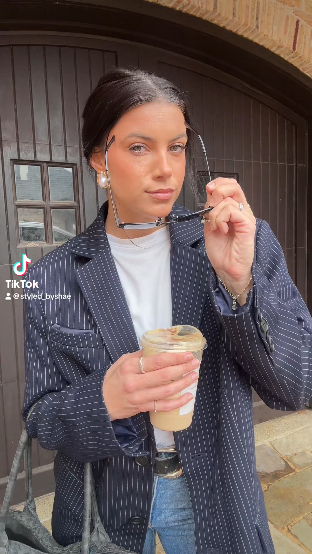 Size M in the blazer! The perfect navy pinstripe oversized blazer! 