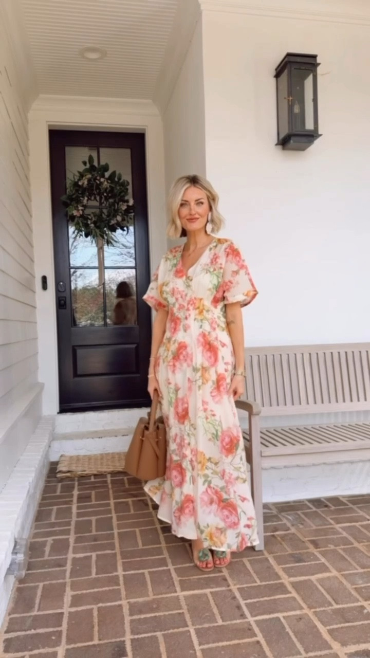 This dress would be a great option for graduations, showers, weddings, etc.! Wearing XS but it does run a bit big.

Loverly Grey, Anthropologie, floral maxi dress, graduation guest dress, shower dress, wedding guest dress

#LTKootd #LTKWedding #LTKSeasonal