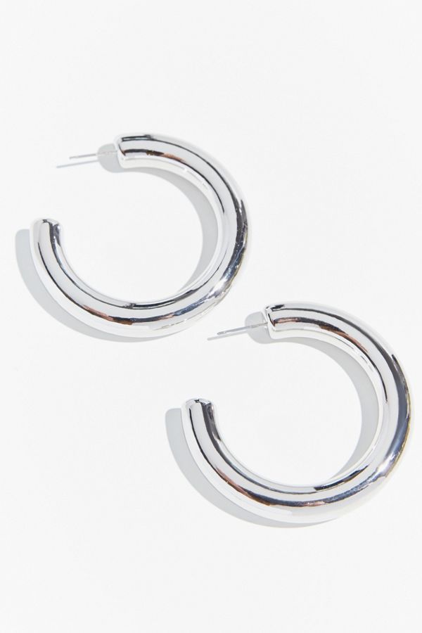 Essential Large Chunky Hoop Earring | Urban Outfitters (US and RoW)