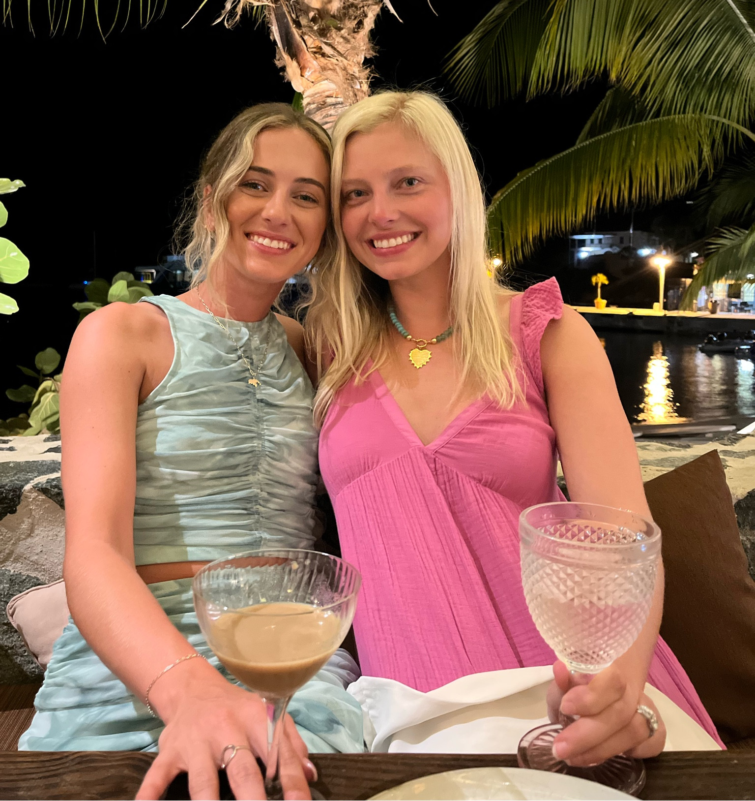 My favorite, flowy, lightweight dress! I have it in multiple colors! The straps are adjustable and the dress has pockets which is a big plus!!

#LTKstyletip