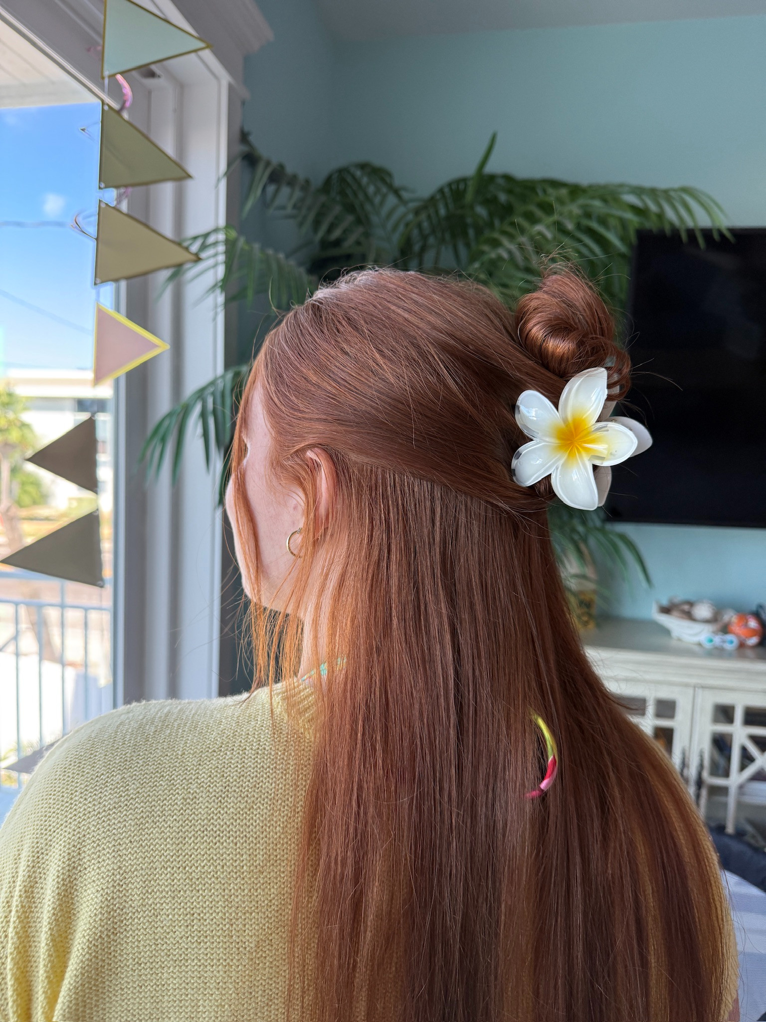 floral clips for beach trip, beachy floral clip 

 