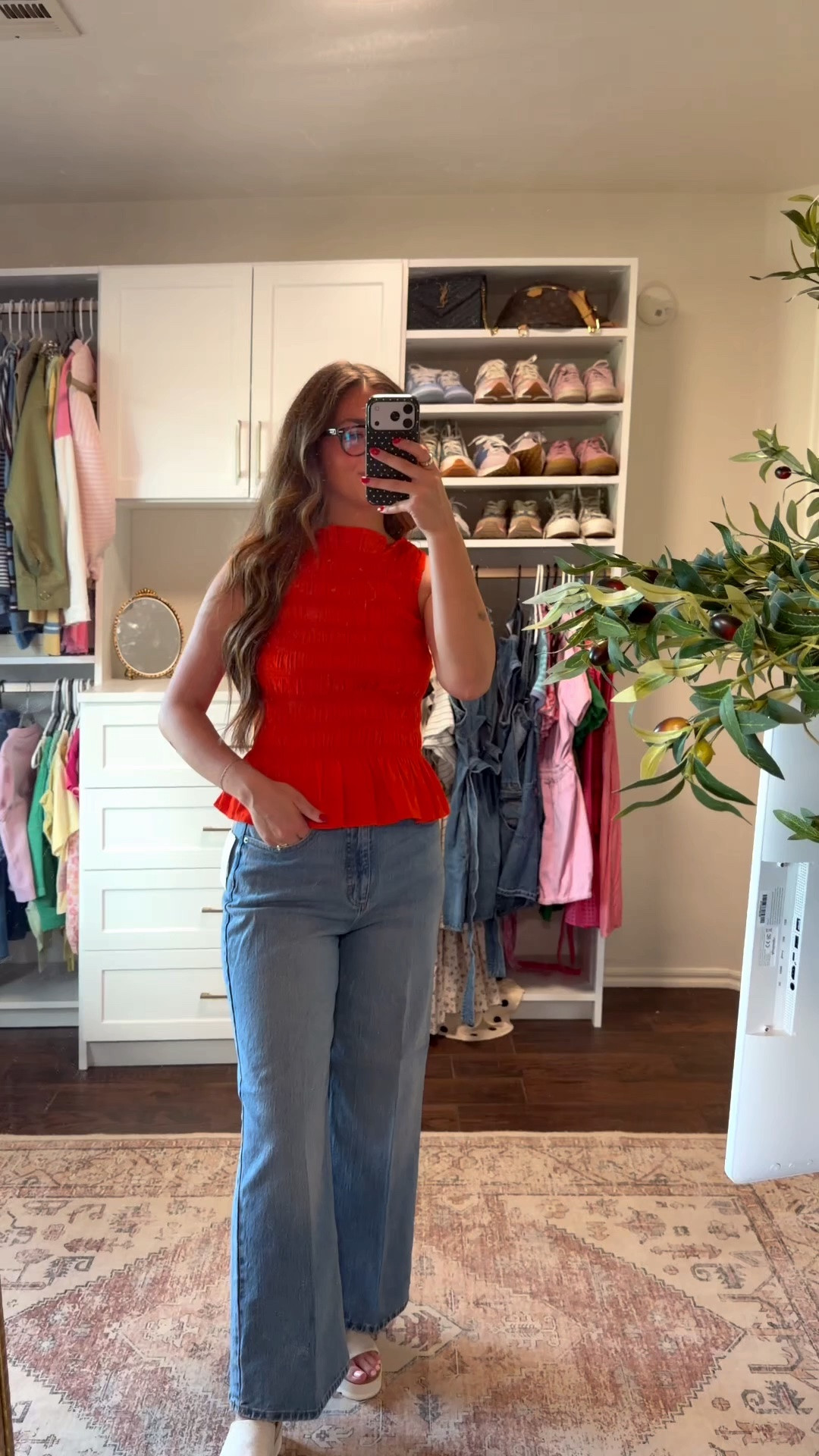 🍎 Back-to-school teacher style is officially here! 🤍
I found so many comfortable, affordable pieces from Walmart that are perfect for long days in the classroom. These are the kinds of outfits I know I'll be reaching for all school year!
Everything from this try-on is linked below for easy shopping. ✨
#WalmartPartner #WalmartStyle

#LTKootd #LTKWorkwear #LTKSaleAlert