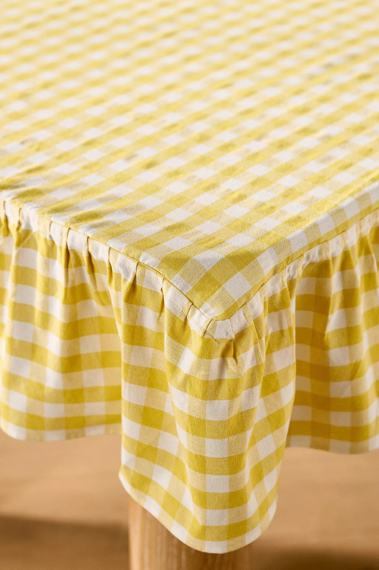 Galley & Fen Ruffled Gingham Tablecloth | Anthropologie (US)