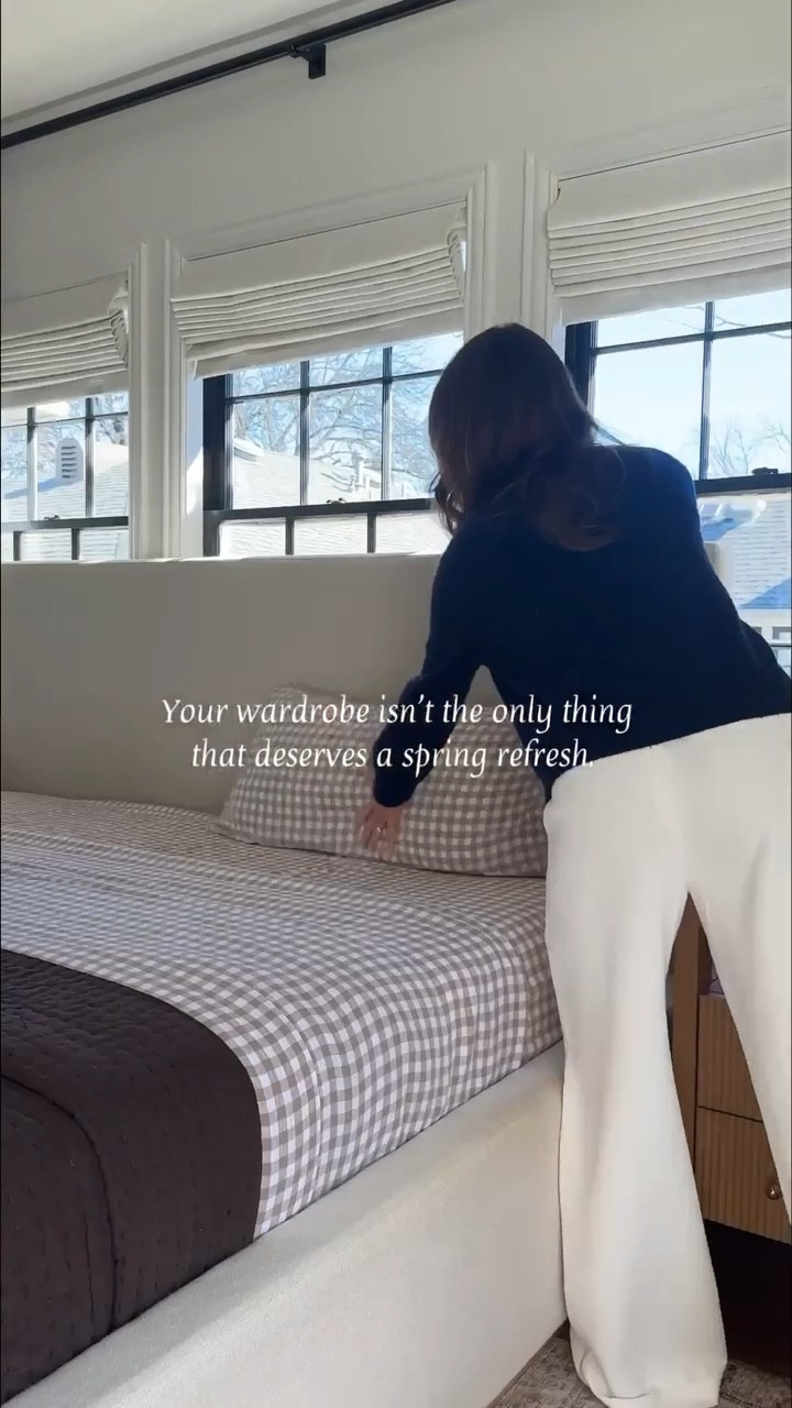 I got these linen sheets in stripe a few months back & love them so much I wanted a second set.

This quilt is the perfect layering piece in the cooler months or to use on its own when it warms up. It comes in so many colors! I have a similar one from the same brand on Emmett’s bed, too. Everything is from @onequince 