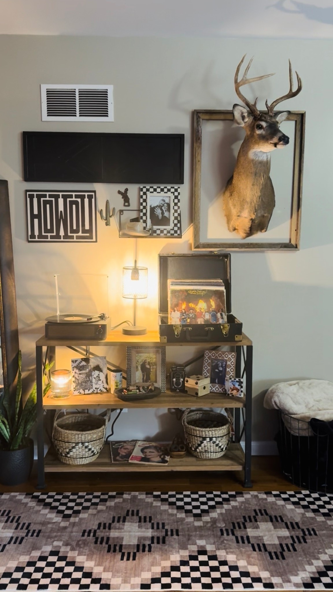 Loving my vintage wall

#LTKFindsUnder100 #LTKHome #LTKFindsUnder50