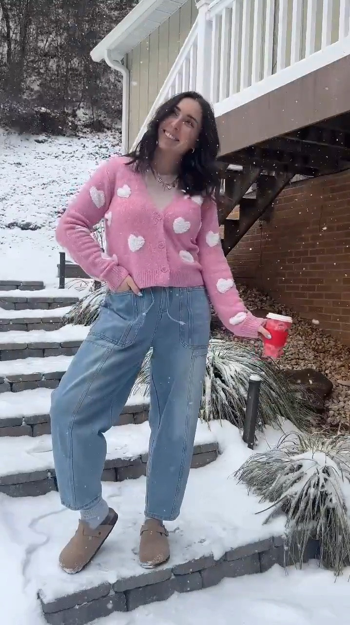 Never too cool to put on a heart sweater + romanticize a cutesy holiday 🥰💖♥️

My guilty pleasure is running into @marshalls and grabbing a few little festive things to put a little pep in my step 🤪

Linked everything I’m wearing but also some additional ADORABLE Valentine’s Day sweater options 😍🥰

#LTKParties #LTKFindsUnder50 #LTKSeasonal