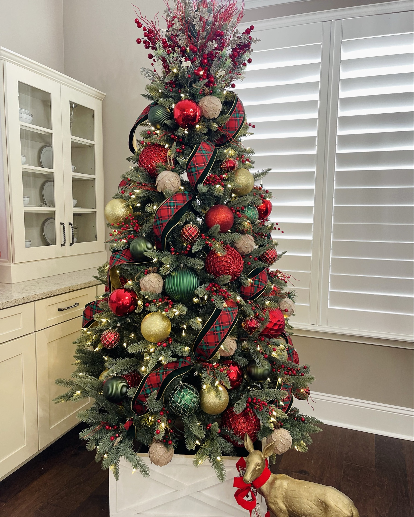 This is a design I created a few years back and I continue to be asked for the ribbon I used. I searched EVERYWHERE  for it and found out it was discontinued BUT I was able to locate 42 rolls! I bought them all so you could have easy access. 

You can’t go wrong with this design. It’s classic, timeless and truly displays the spirit of the season.  Enjoy! 🎄
.
.
.
.
#traditionalchristmas #christmastree #christmastreedesigner #holdmyeggnog #christmasdecor #plaidribbon #christmasplaid #holdmyeggnog #christmastreeohchristmastree #classicchristmas #christmastradition 

#LTKSeasonal #LTKFamily #LTKHome