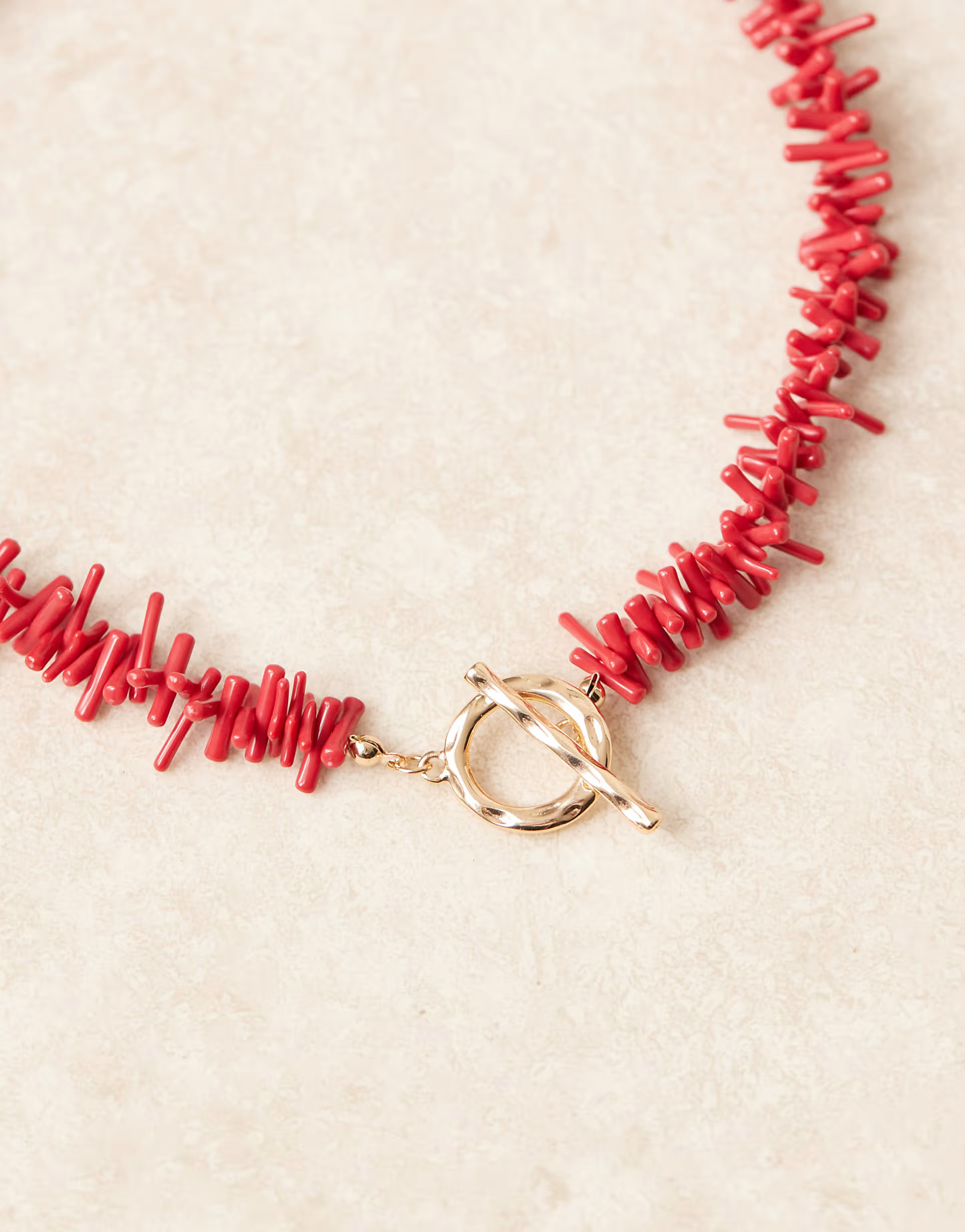 ASOS DESIGN faux stone chipping necklace in red with t-bar detail | ASOS (Global)