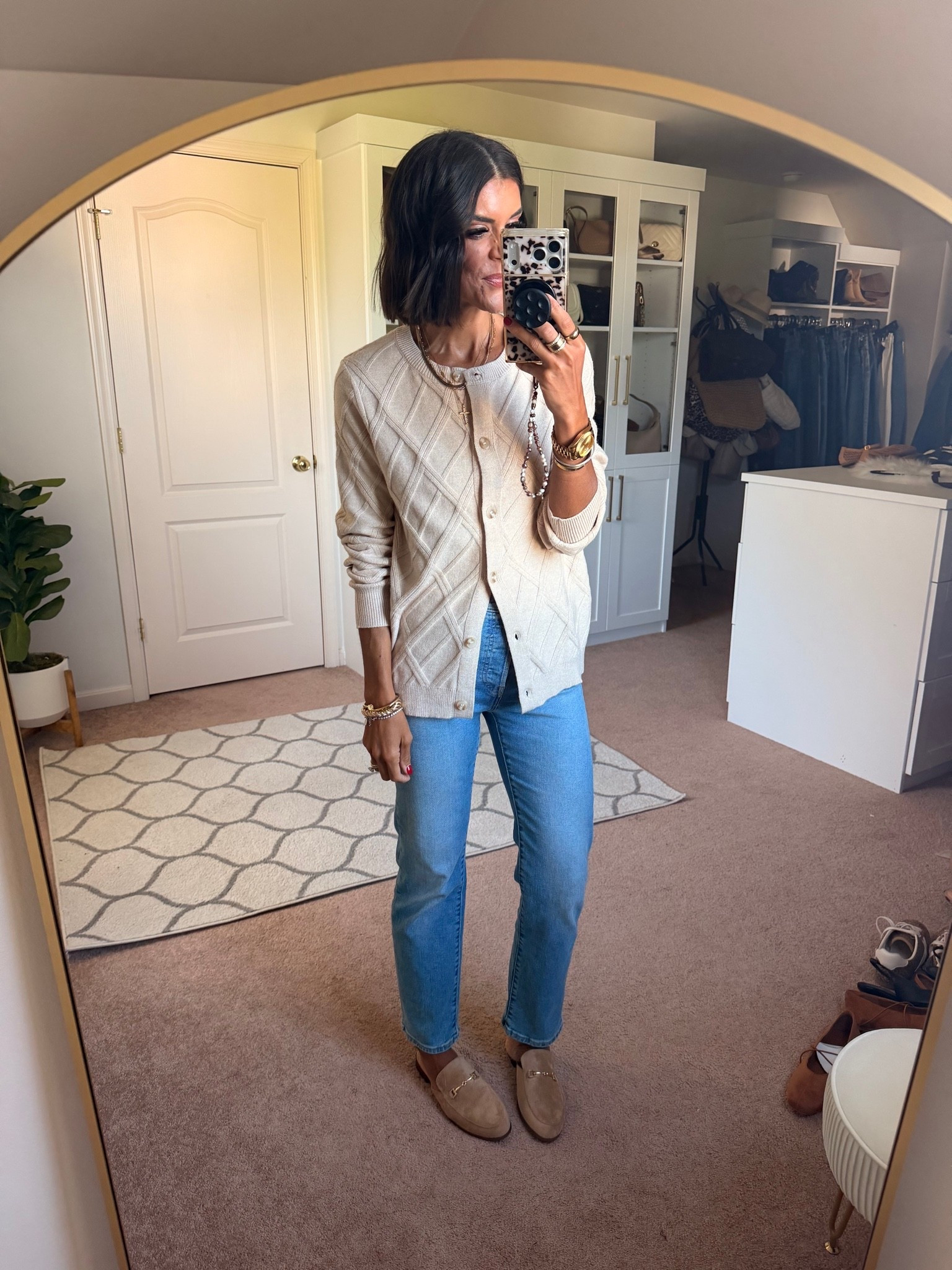 Size small in sweater size up one in Levi jeans

#LTKdayinmylife #LTKmomlife #LTKootd
