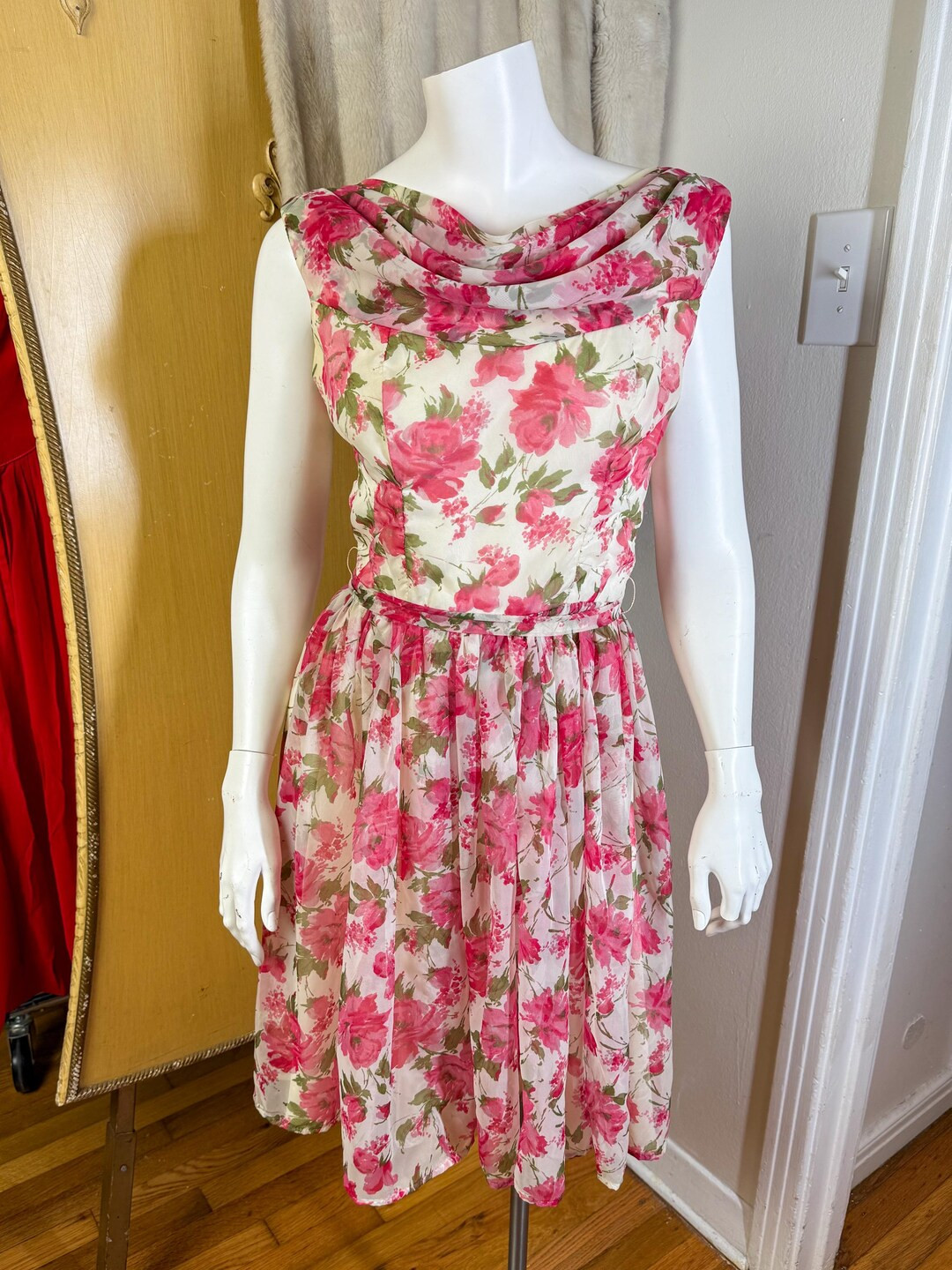 Vintage 1950s Pink Rose Print Dress | Etsy (US)