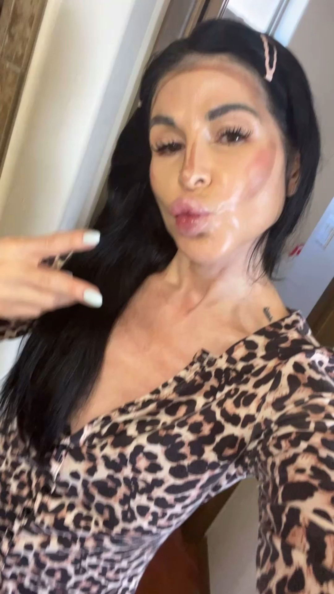 I have been loving my new non toxic makeup by Ogee ✨

#LTKmorningroutine #LTKBeauty #LTKgrwm