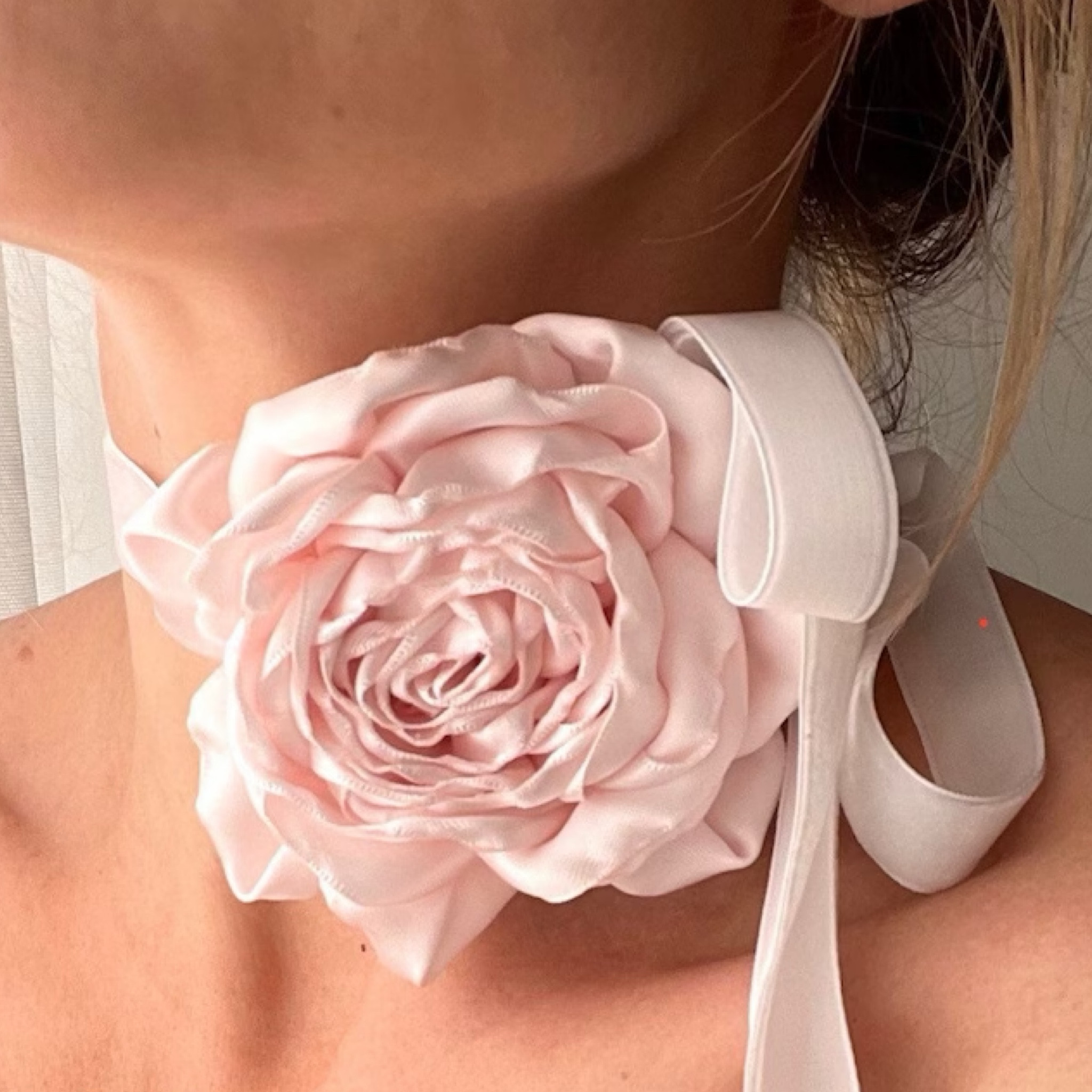 Flower Necklace 

#LTKstyletip #LTKFind #LTKunder100