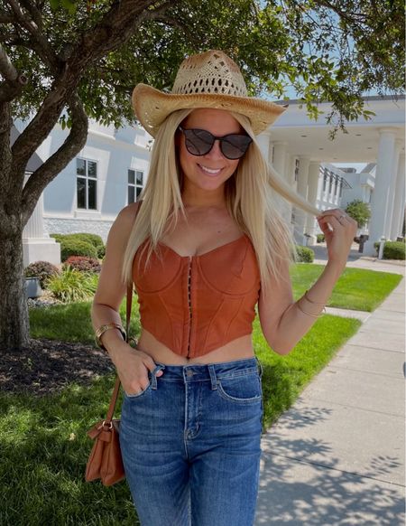 I get sooo many compliments on this cowgirl hat from Amazon!! Super good quality and under $40💕

Country concert, Cowgirl hat 

#LTKFindsUnder50 #LTKSummerSales #LTKStyleTip