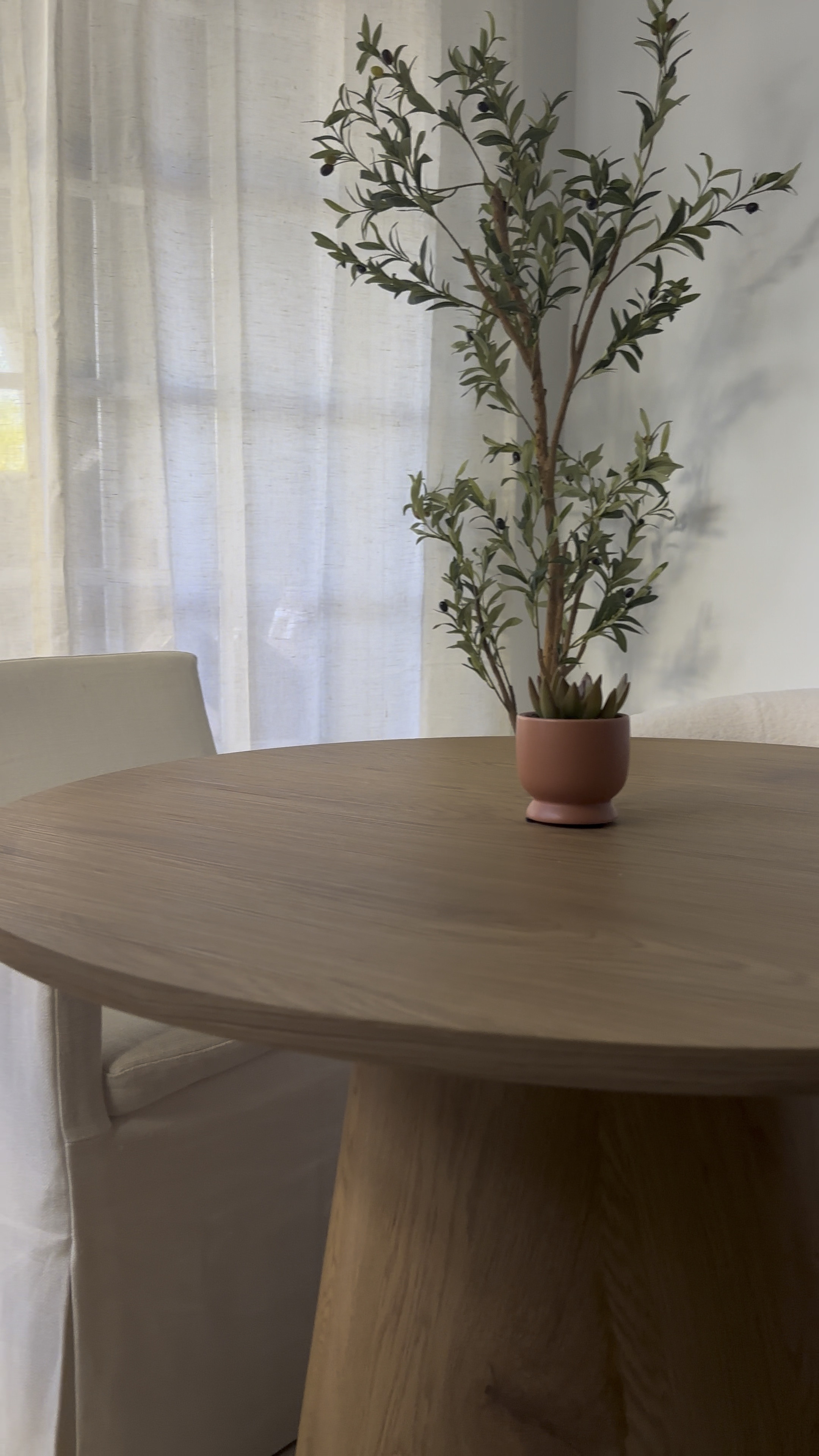 Breakfast nook remodel! We had a small room off our kitchen that we wanted to utilize for slow mornings and keep it under 1k! 

#LTKHome