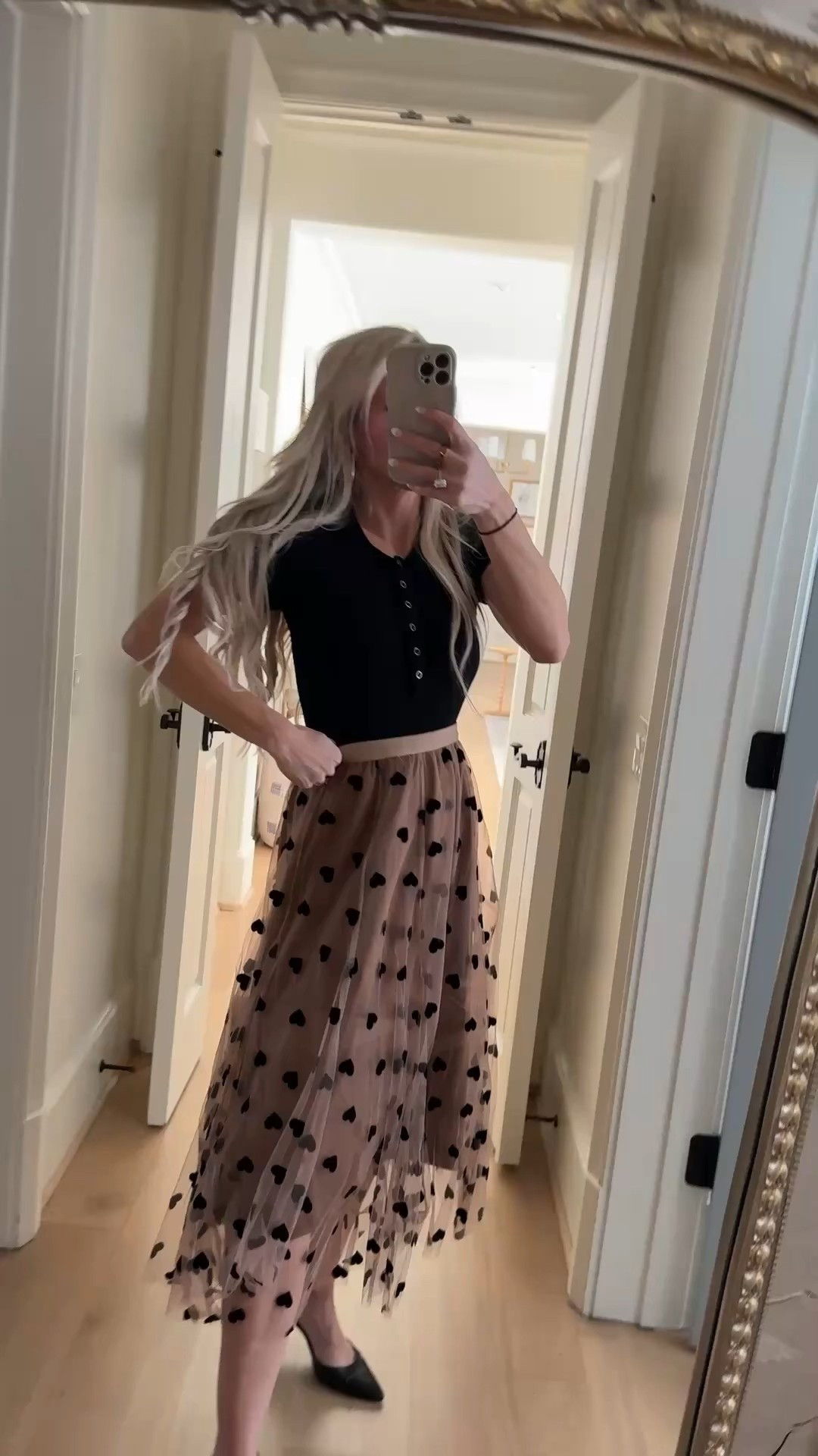 A little romance, a little whimsy… and the most magical skirt moment. This look is pure feminine fun.



#SweetheartStyle #AmazonDateNight #PrettyInDetails

#LTKgrwm #LTKValentine #LTKSeasonal