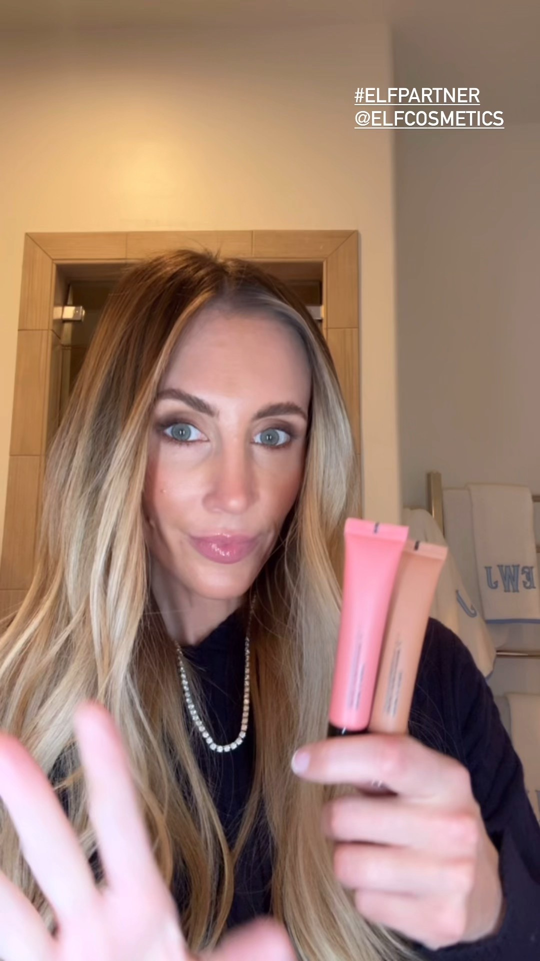 This e.l.f. lip balm is perfect for stocking stuffers, gifts, or favorite little add-ons. It will become your daily go-to for hydration and shine.
#elfpartner @elfcosmetics