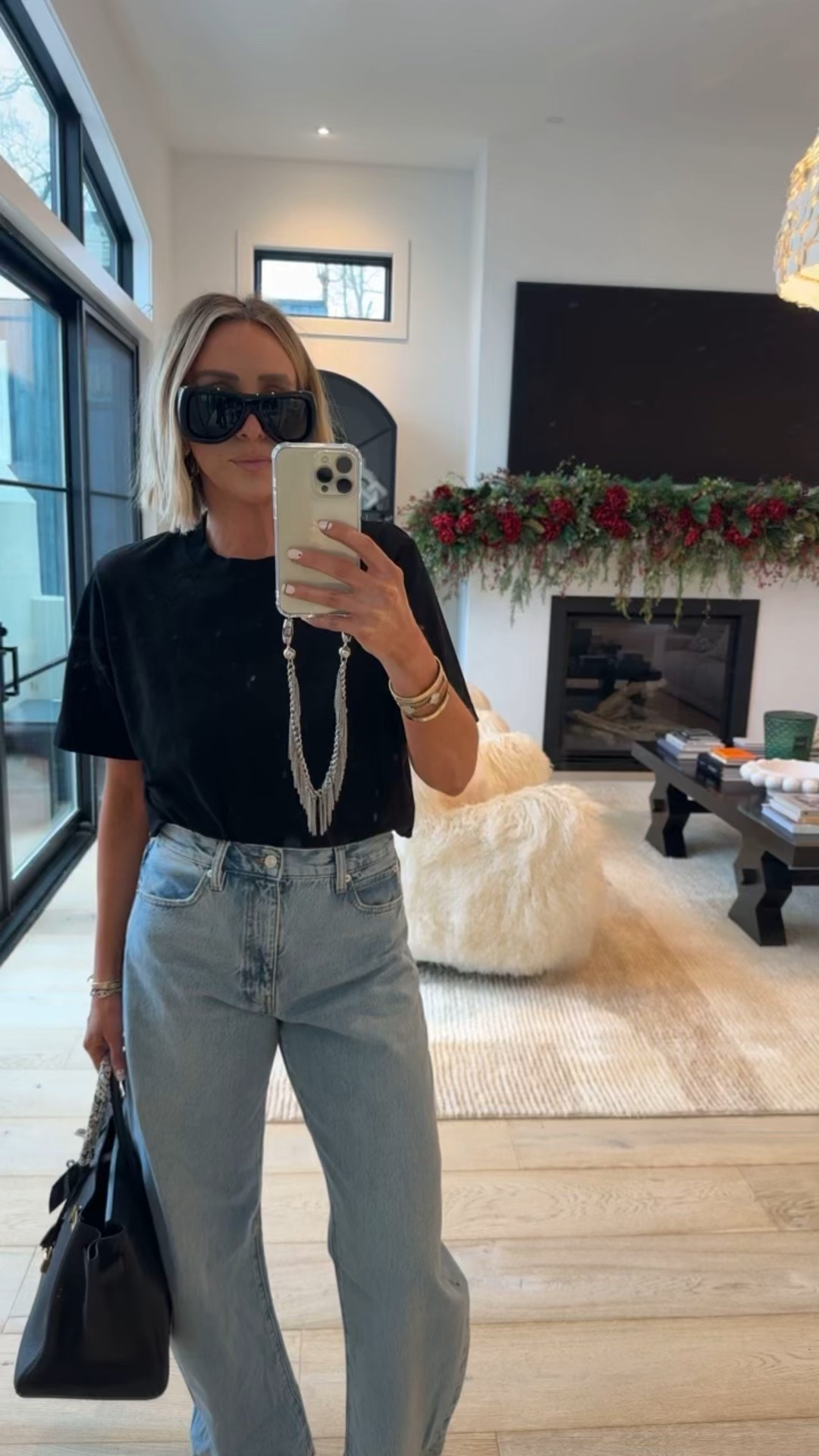 The perfect tee shirt denim look 🖤 sized up to a medium in tee for perfect oversized fit and 27 in denim 