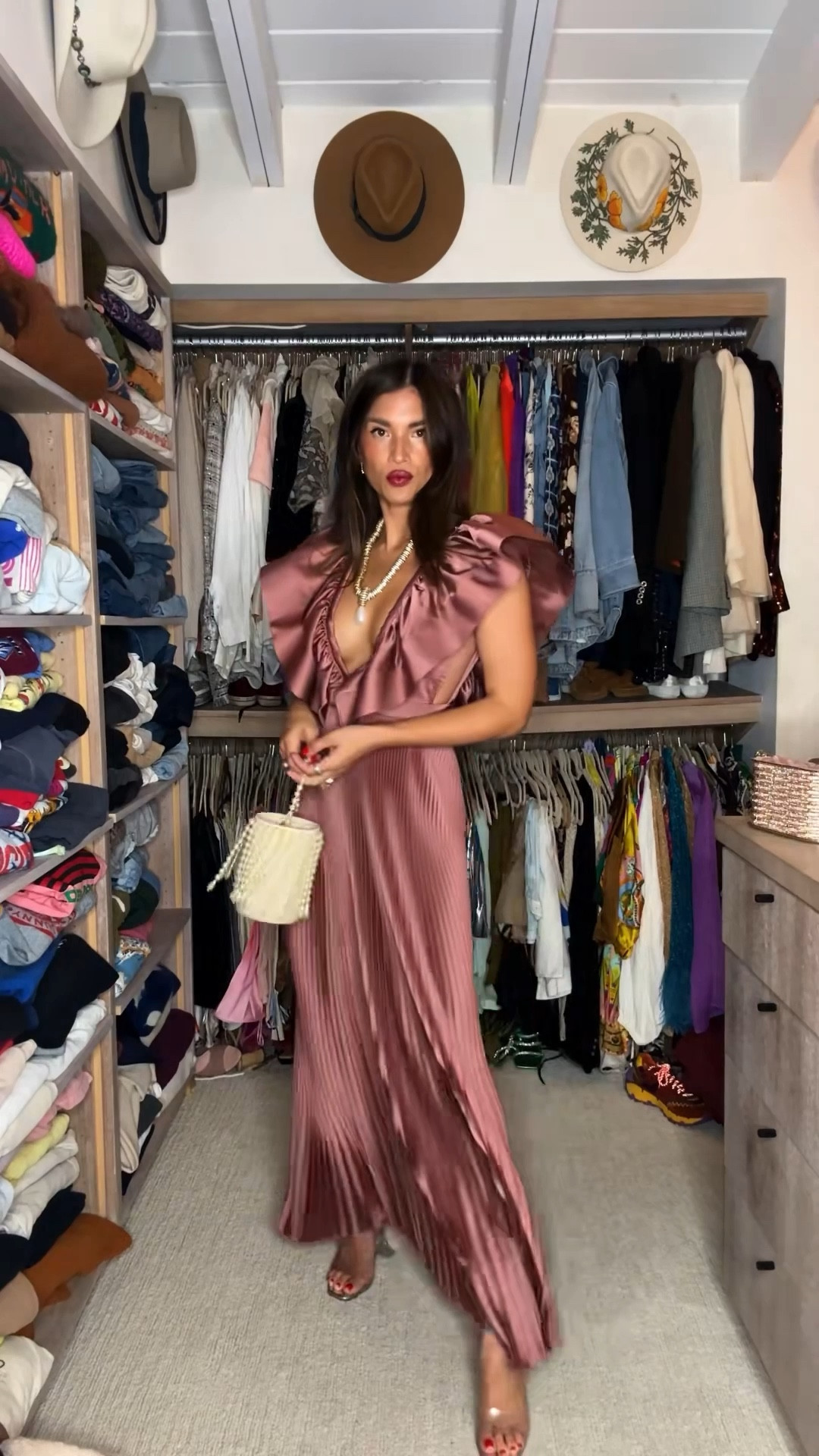 Like a sugarplum fairy🌸 #GRWM #getdressedwithme

#LTKHoliday #LTKgrwm #LTKootd