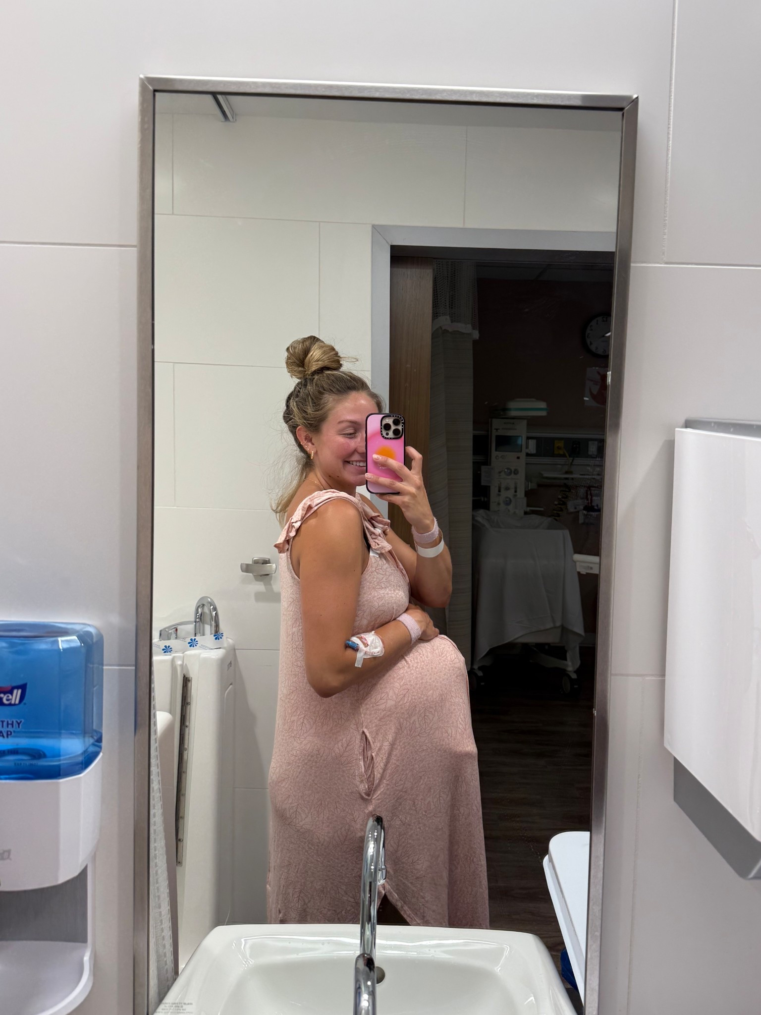 Hospital Gown! I got a medium

#LTKBump #LTKBaby