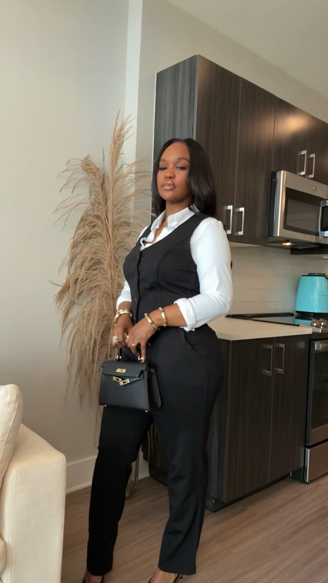 Something cute and glamorous for my work girlies. 

I am totally in love with how this outfit looks and how it feels too. It’s totally giving affordable luxury 

#LTKStyleTip #LTKPetite #LTKFindsUnder100