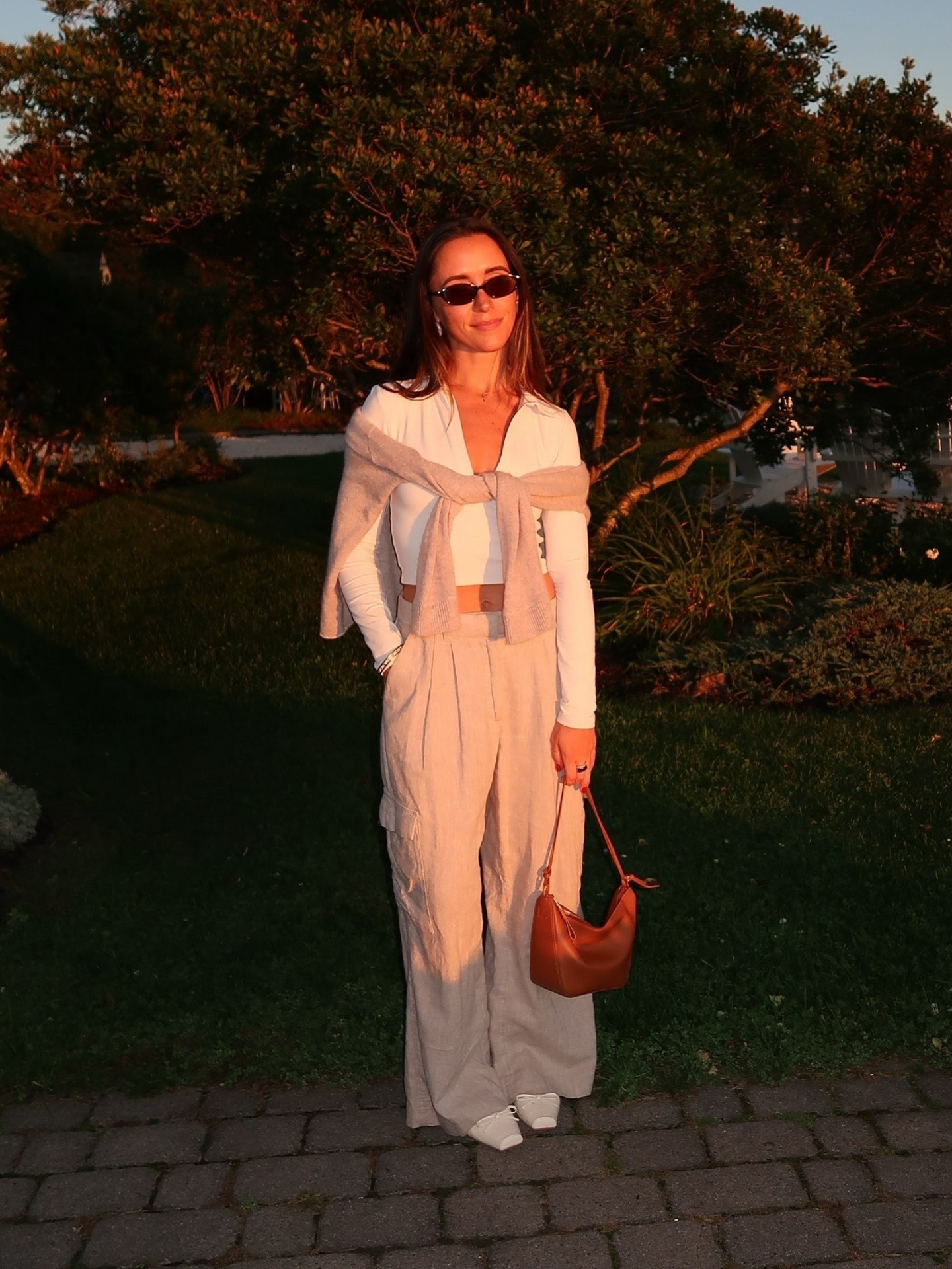 fall transitional outfit 🤍
I wear the tan reformation sweater ALL THE TIME. Obsessed with the ivory croc mules for an elevated casual shoe.
linked a similar top to the one on this photo because I got them years ago and they aren’t told anymore.

#LTKSeasonal #LTKShoeCrush