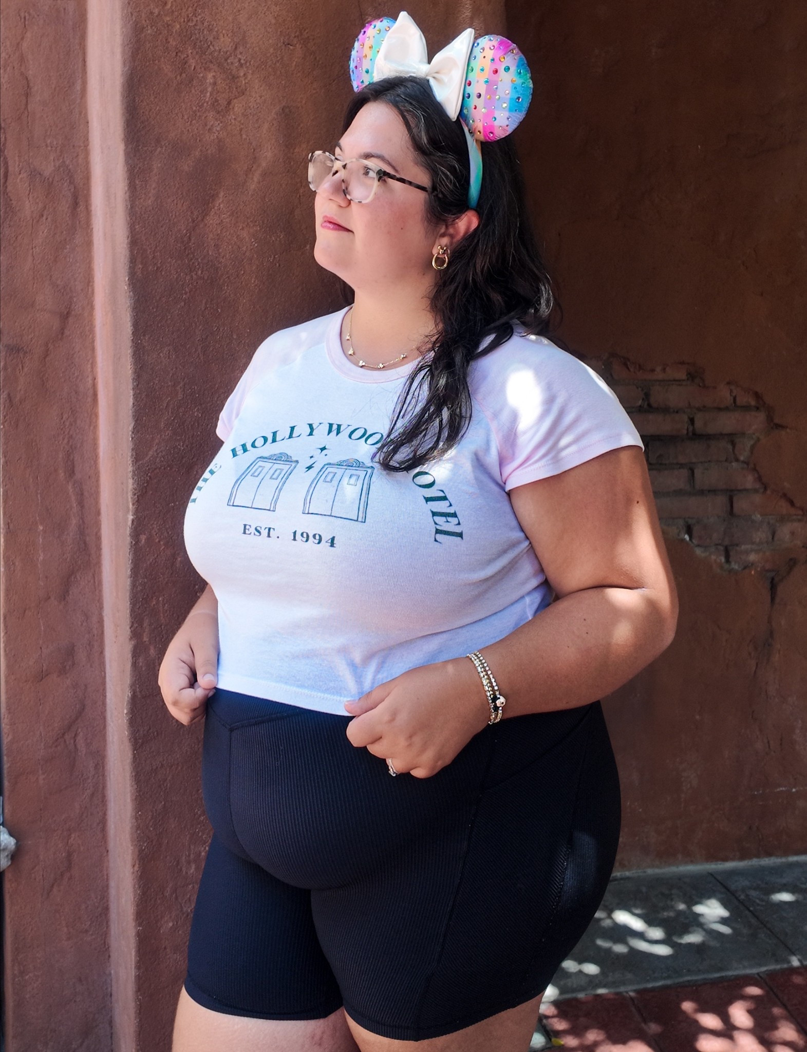 Simple Hollywood Studios look



#LTKFindsUnder50 #LTKStyleTip