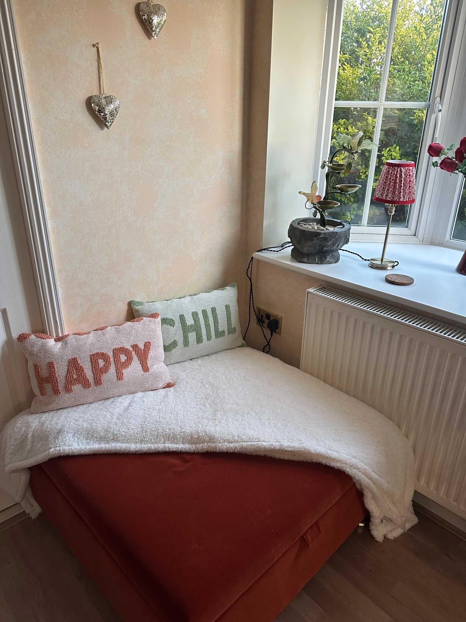Dunelm favourites / slogan cushion/ table lamp / teddy bear throw / 

#homedecor #homeideas #cosyvibes


#LTKmodest #LTKhome #LTKspring