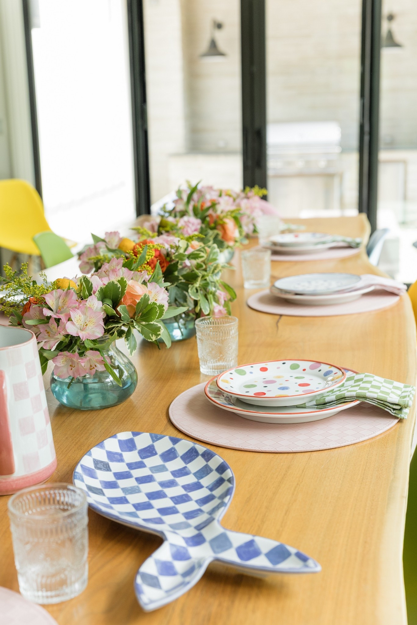 Whimsy served fresh.  Never one to shy away from color and prints, setting this Mackenzie-Childs summer table chock full of charm, checks, and cheer makes me beyond excited for a summer soirée.  The Portugal stoneware collection is hands down my fave yet!

#MCPartner #MCStoneware @mackenziechilds
