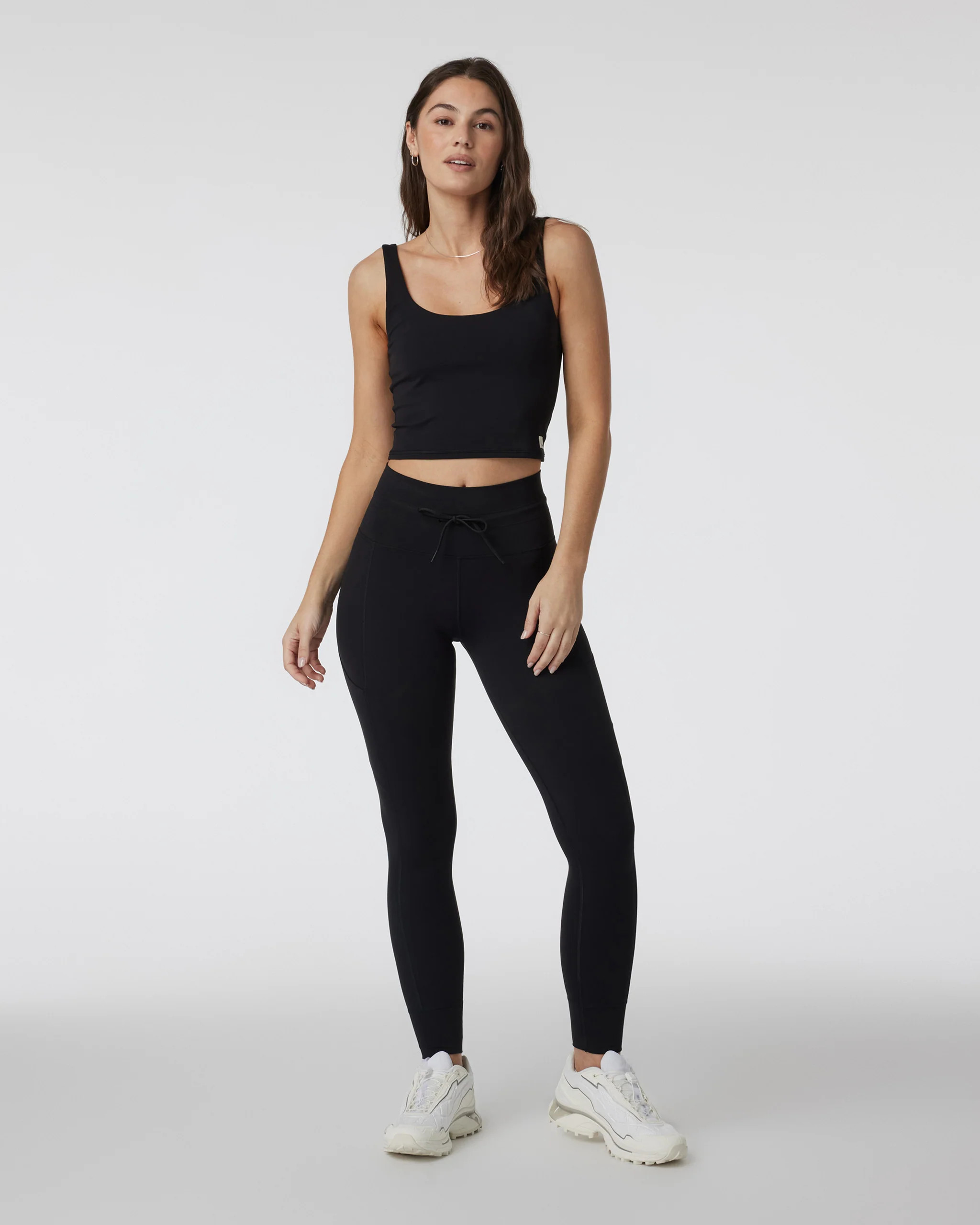 Daily Crop | Black Crop Tank with Built-in-Bra | Vuori | Vuori Clothing (US & Canada)