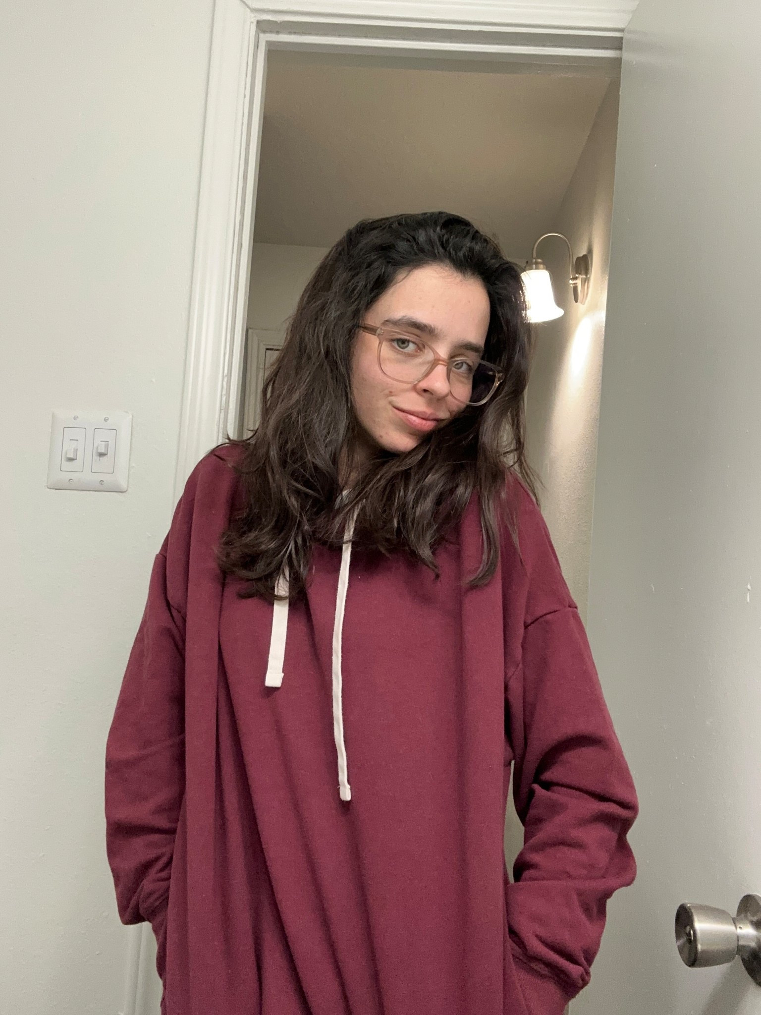 Another fav sweatshirt, this one has side pockets!💕