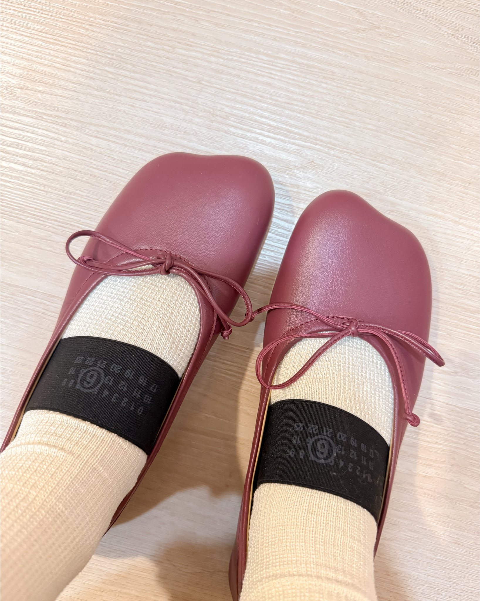 Red Ballet Flats Trend | MM6 Maison Margiela Shoes
#MM6MaisonMargiela #CherryRedFlats #BalletFlatsTrend #RedShoesStyle #OOTDinspo #ChicAndComfy #ParisianStyleVibes #MinimalStyleEdit #DailyOutfitInspo #TrendyFlats

#LTKSeasonal #LTKShoeCrush #LTKStyleTip