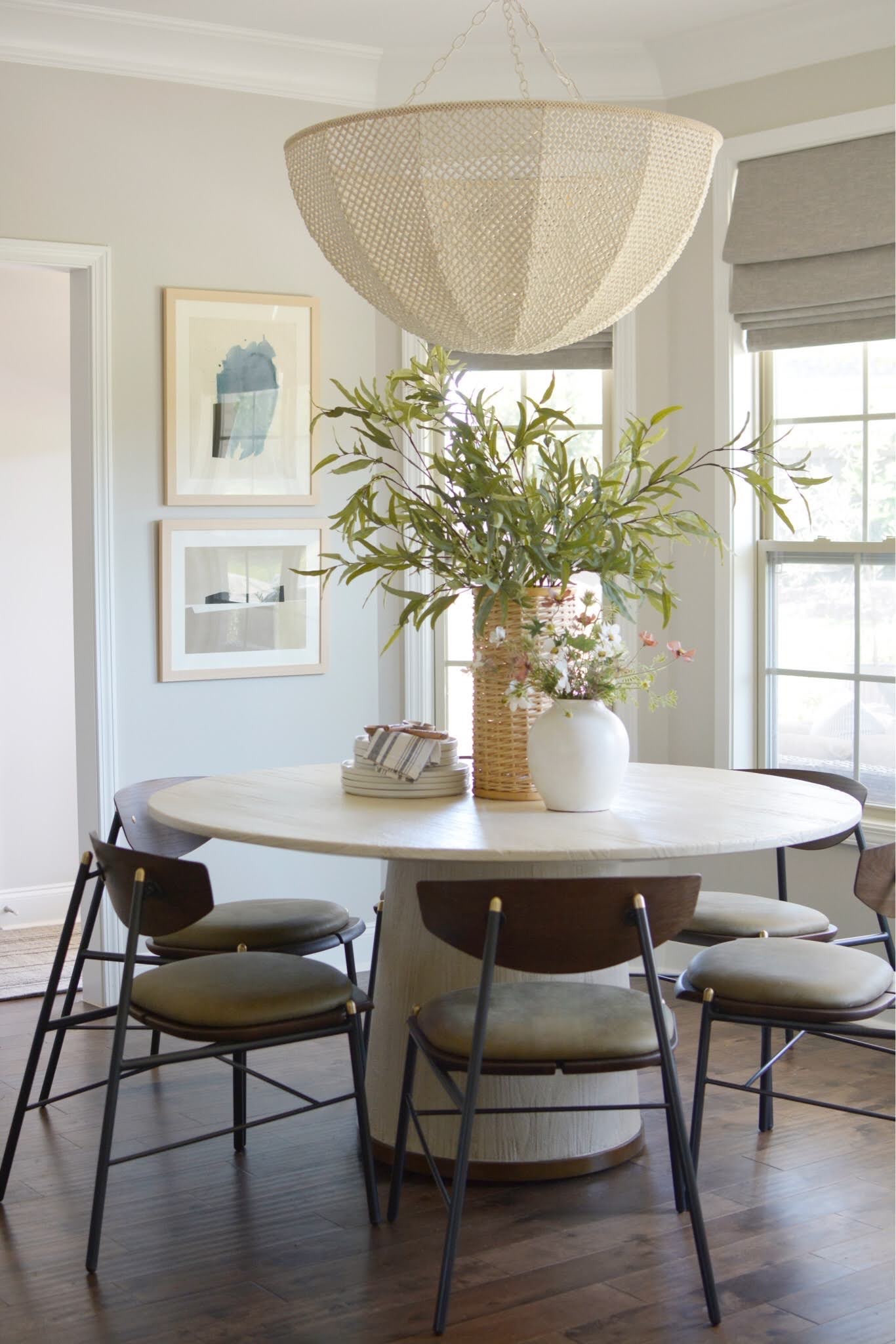 Kitchen

Palecek kitchen table
Modern dining chairs
Beaded chandelier
Faux stems
Vintage centerpiece 
Table centerpiece
Pottery barn vase
Vintage art 

#LTKsalealert #LTKunder50 #LTKhome