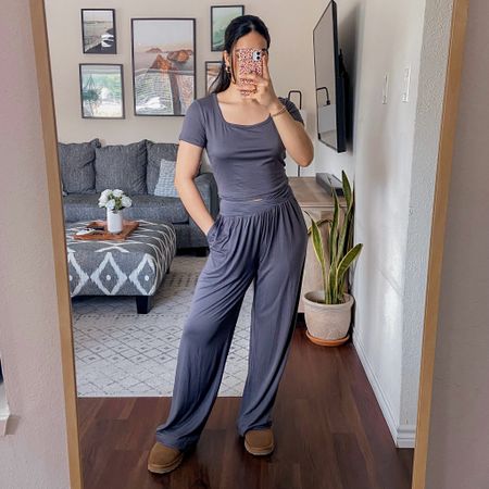 i’m wearing this loungewear set in a size medium and it fits true to size. the fabric is stretchy, opaque, and soft. the bottoms have pockets and an elastic waistband. this set is available in 6 other colors. here i’m wearing the color dark gray. 🩶 

#LTKfindsunder50 #LTKsalealert #LTKstyletip
