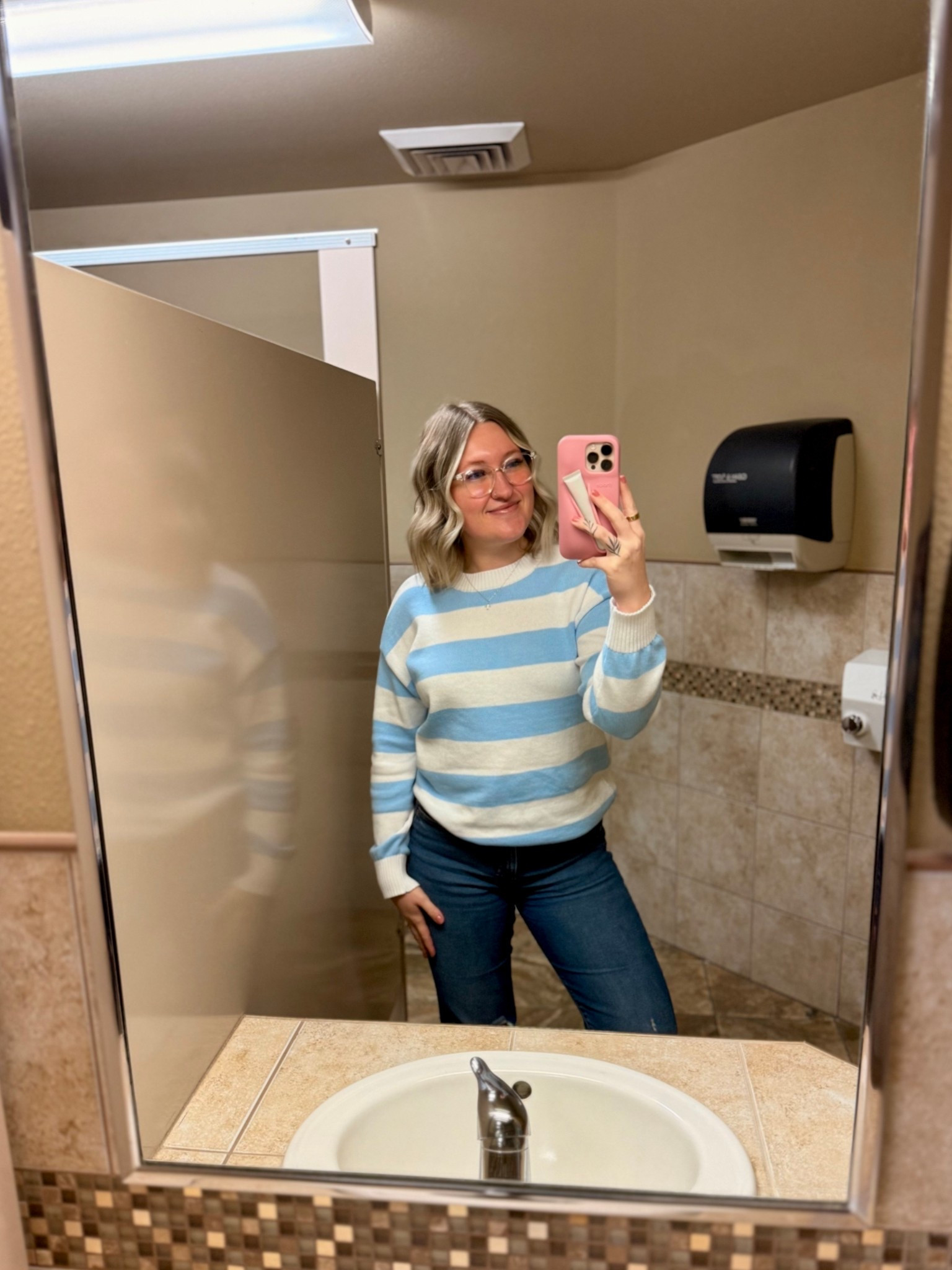 Spring ootd 🌸 walmart fashion/levi’s/adidas

top- tts (medium)
jeans- tts (27 regular)
shoes- fits big (6.5 women’s)

#LTKdayinmylife #LTKMidsize #LTKgrwm