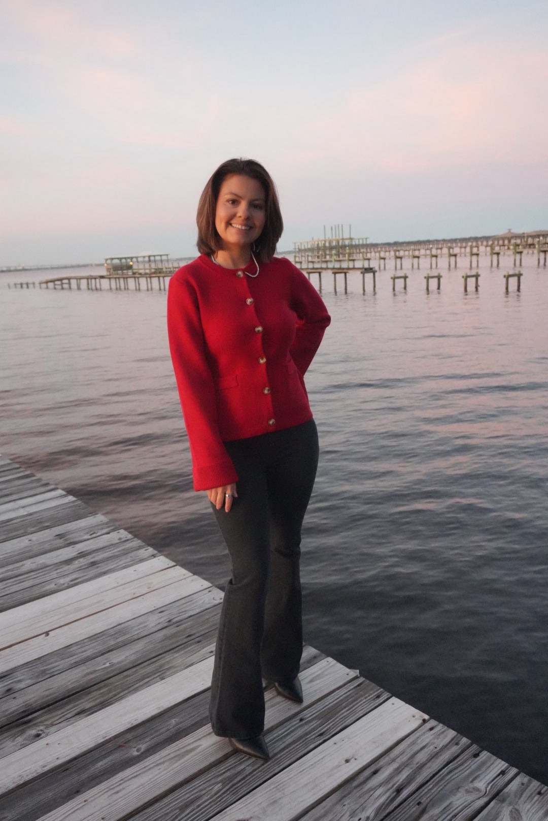 This whole outfit made me feel so put together! These pull on jeans are so comfortable and look great! I’m wearing a medium 

#LTKSeasonal #LTKdayinmylife #LTKootd