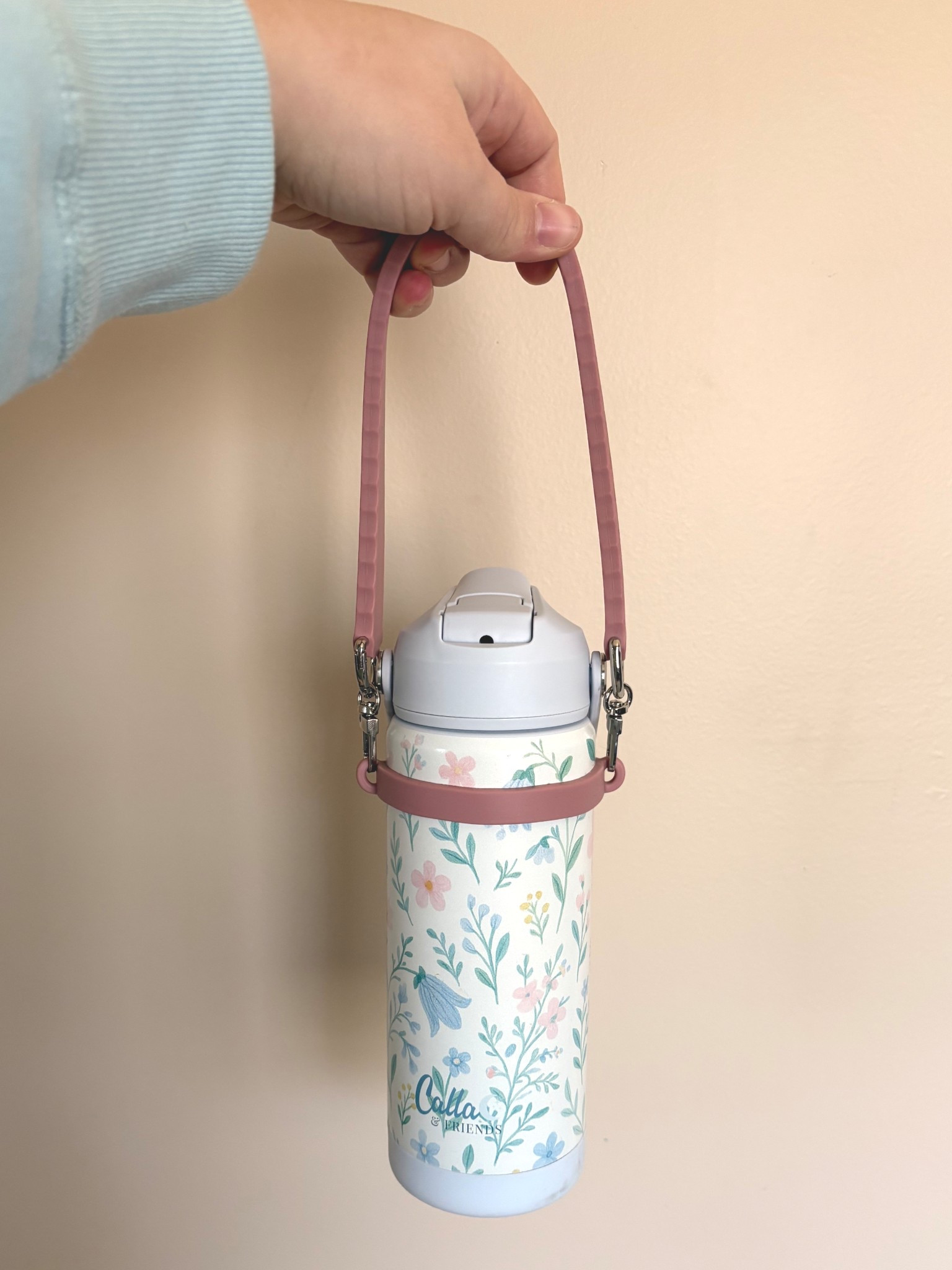 Little hands, big independence 💧 The HydraHandle makes holding a tumbler so much easier for toddlers carrying their drink on their own. It’s sturdy, easy to grip, and one of those small upgrades that makes a big difference during busy mom days. Add this to a snack cup too — so many options. Definitely a must-have for growing little ones!

Code: MURRAY10 saves at checkout!

#LTKBaby #LTKmomlife #LTKKids
