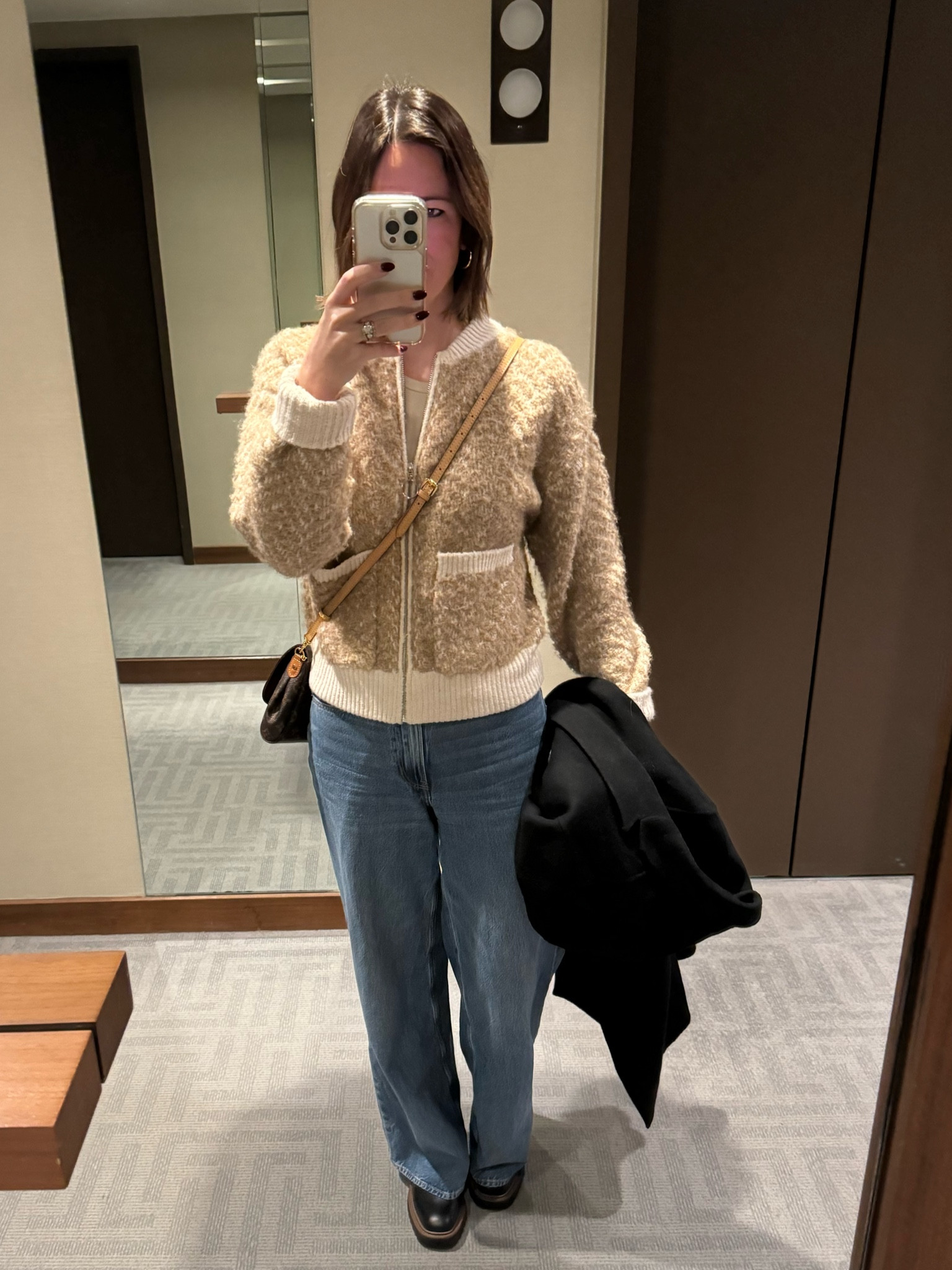 Travel outfit ❤️

#LTKSeasonal #LTKWorkwear #LTKTravel