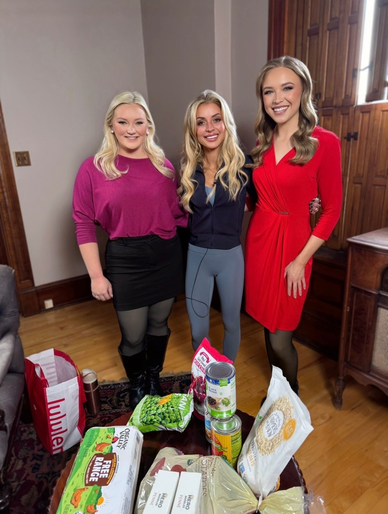 A blue workout fit for the news on my segment on budget friendly nutrition 

#LTKootd #LTKfitnessgoals #LTKActive