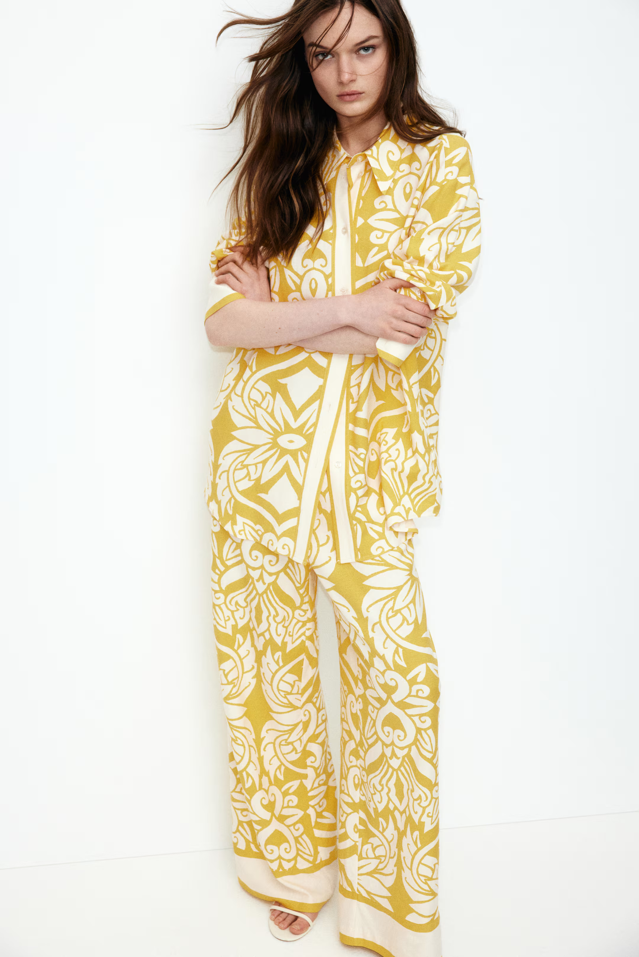 Linen-blend shirt - Yellow/Patterned - Ladies | H&M GB | H&M (UK, MY, IN, SG, PH, TW, HK)