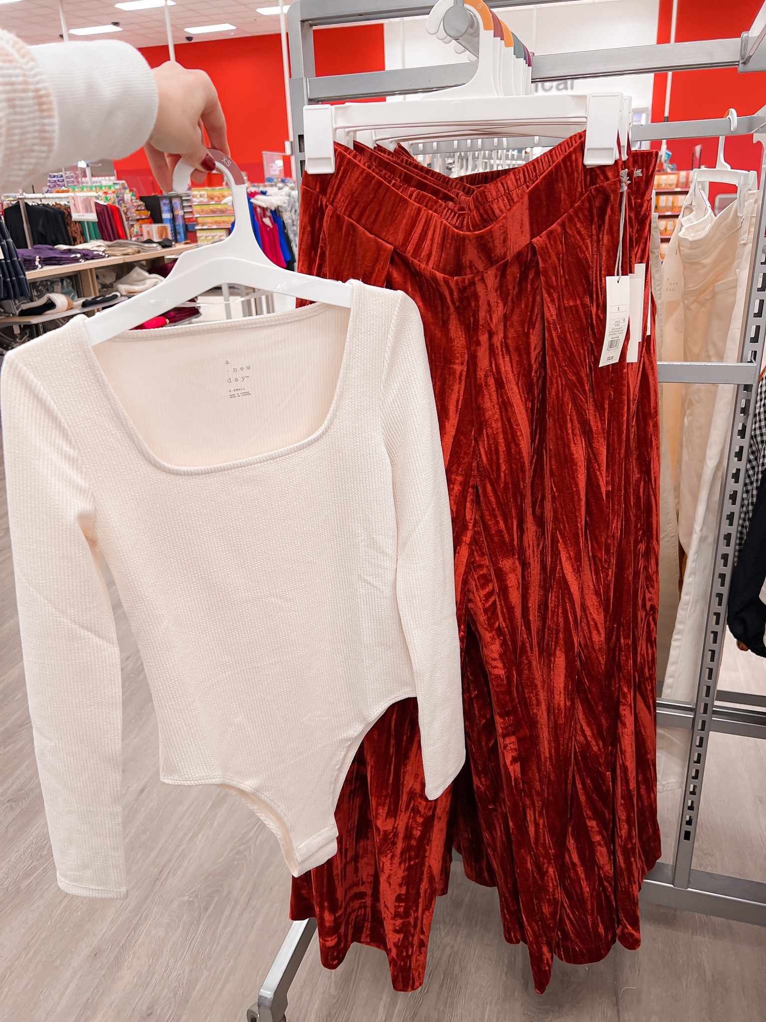 Easy Holiday Outfit 30% off! 

#LTKHoliday #LTKSeasonal #LTKsalealert