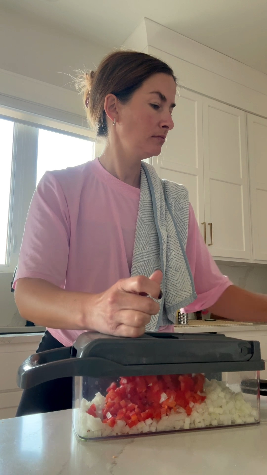 Miracle chopper so you can save time and use it to watch your kids dramatically gag at the site of veggies 


#LTKFindsUnder50 #LTKHome