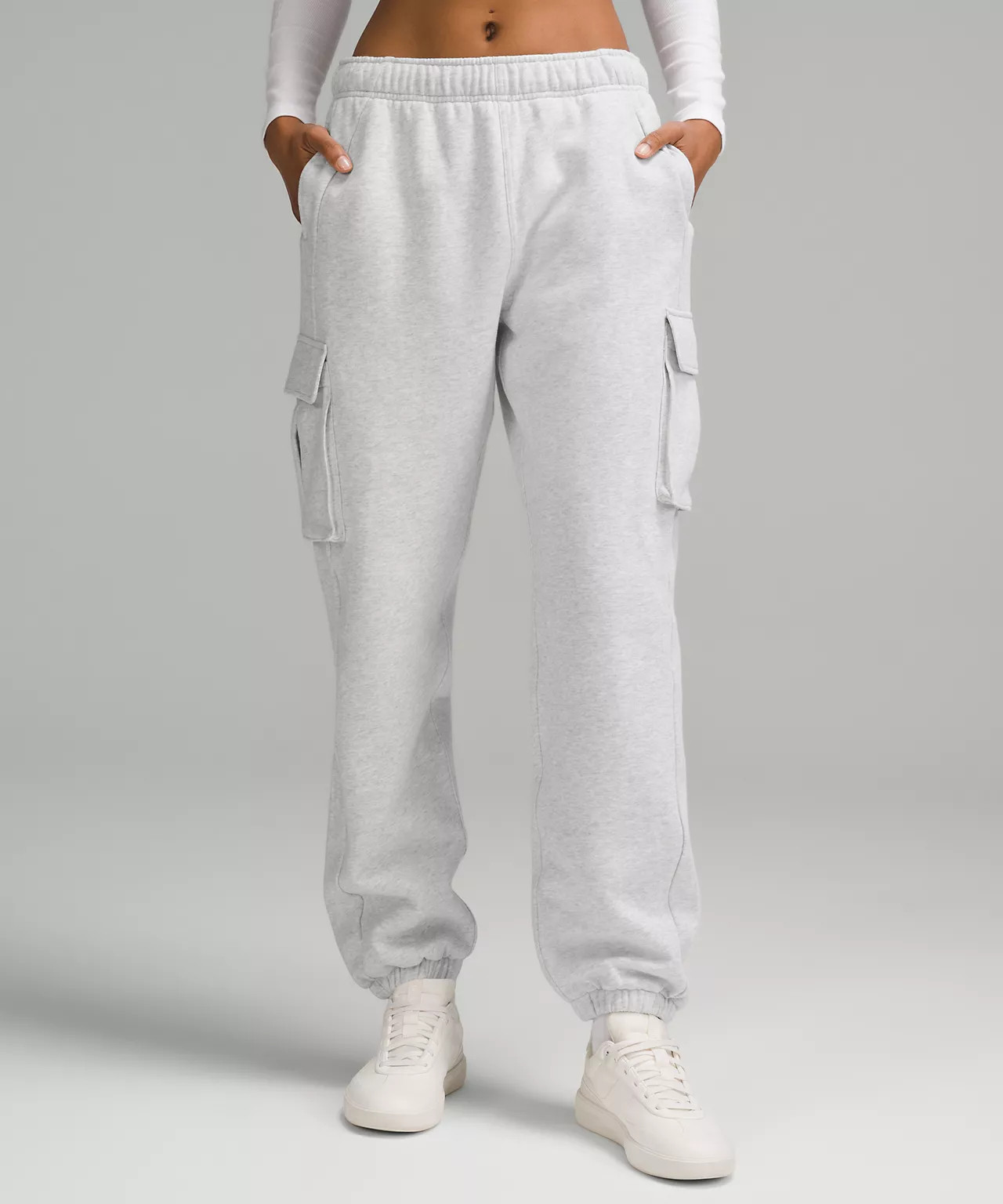 Scuba Mid-Rise Oversized Cargo Jogger | Lululemon (US)