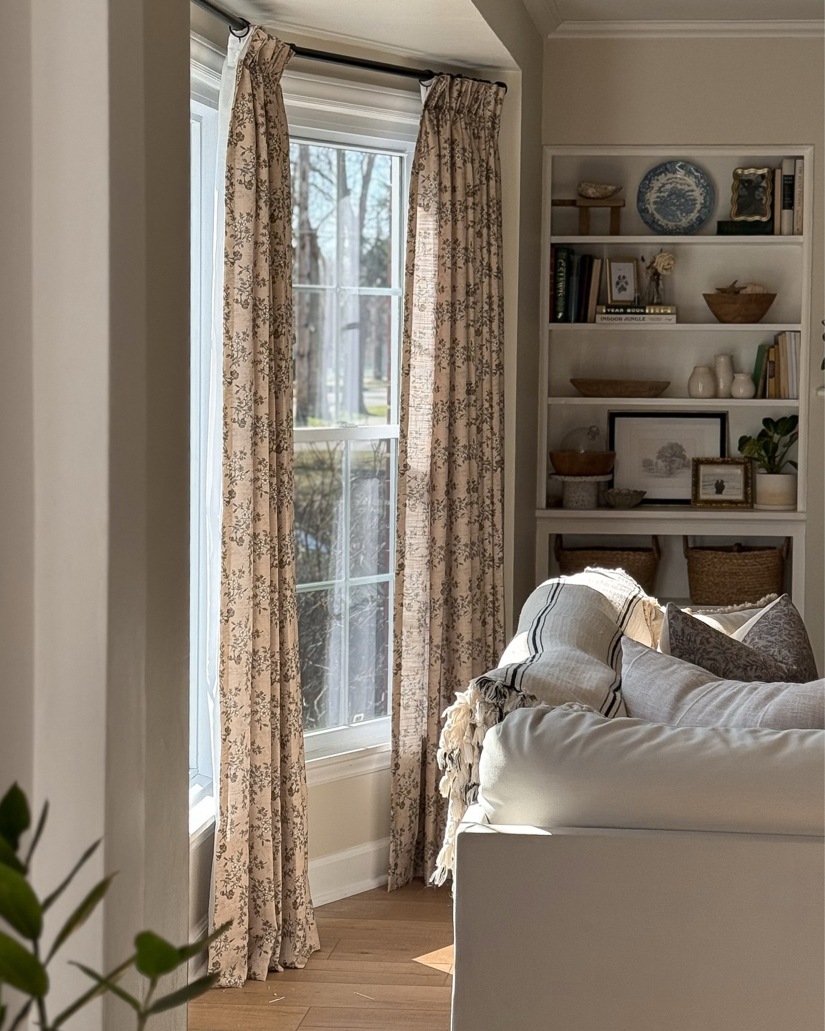 These floral curtains are stunning. #homedecor #cozyhome #curtains 

#LTKStyleTip #LTKHome #LTKFindsUnder100