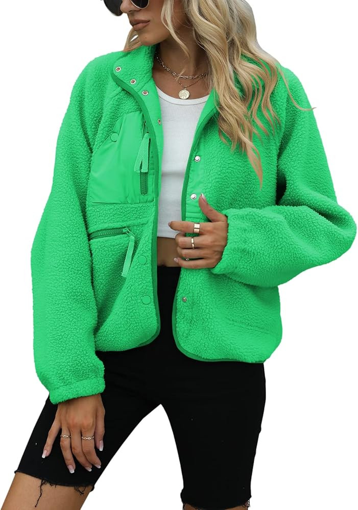 Yanekop Womens Fleece Jacket Fuzzy Long Sleeve Short Coats Button Down Sherpa Outerwear with Pockets | Amazon (US)