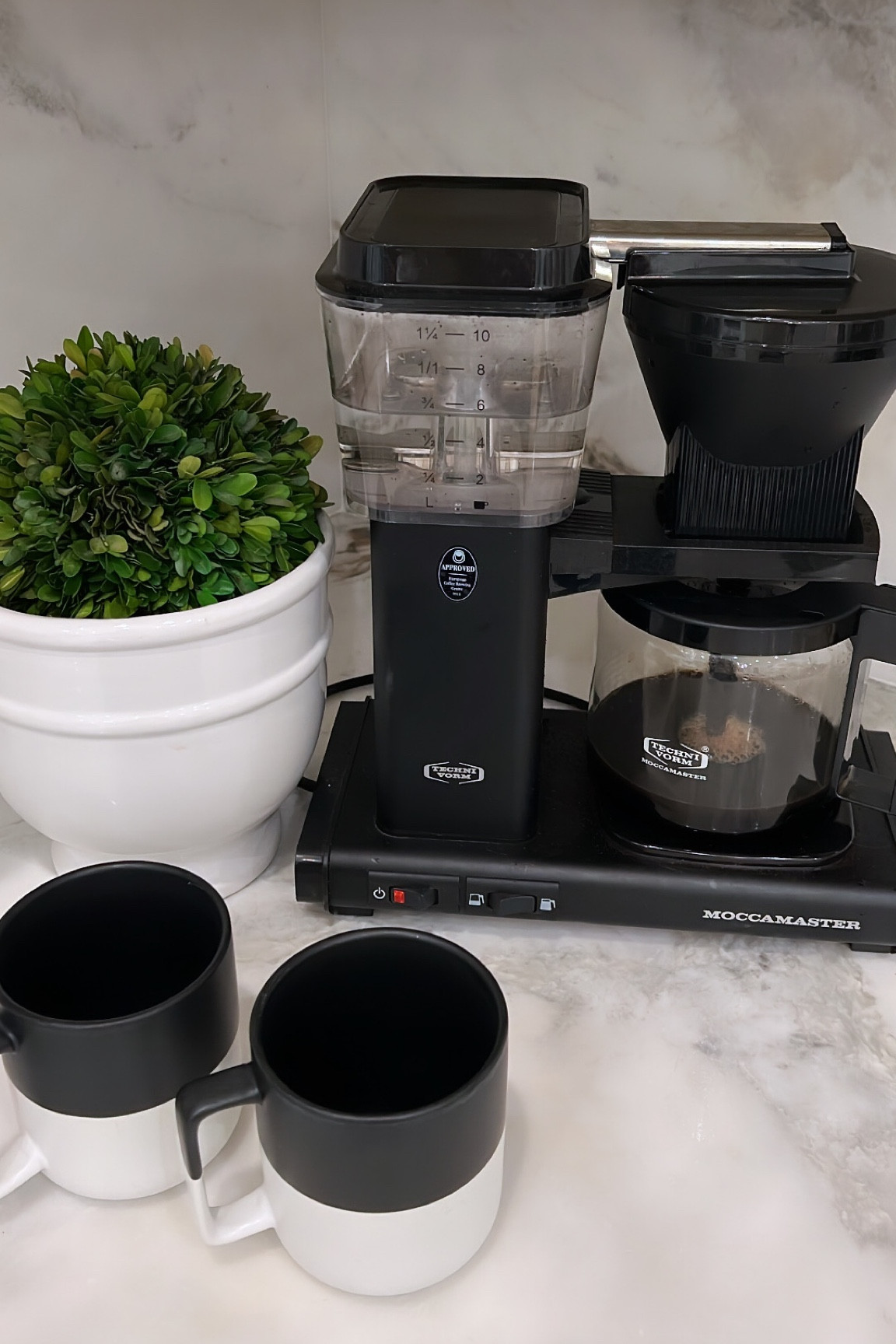 This Moccamaster coffee maker is over $100 off at