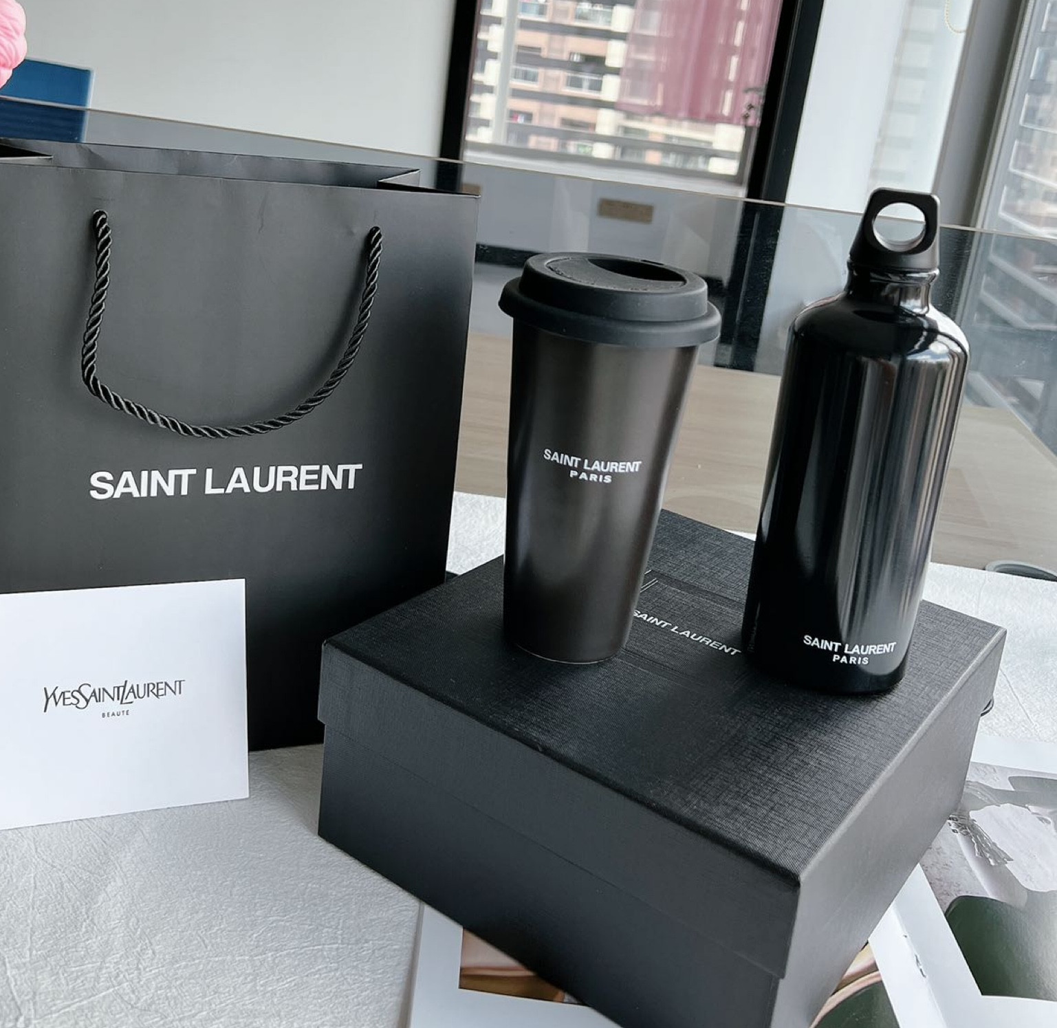 Small coffee mug in ceramic, Saint Laurent