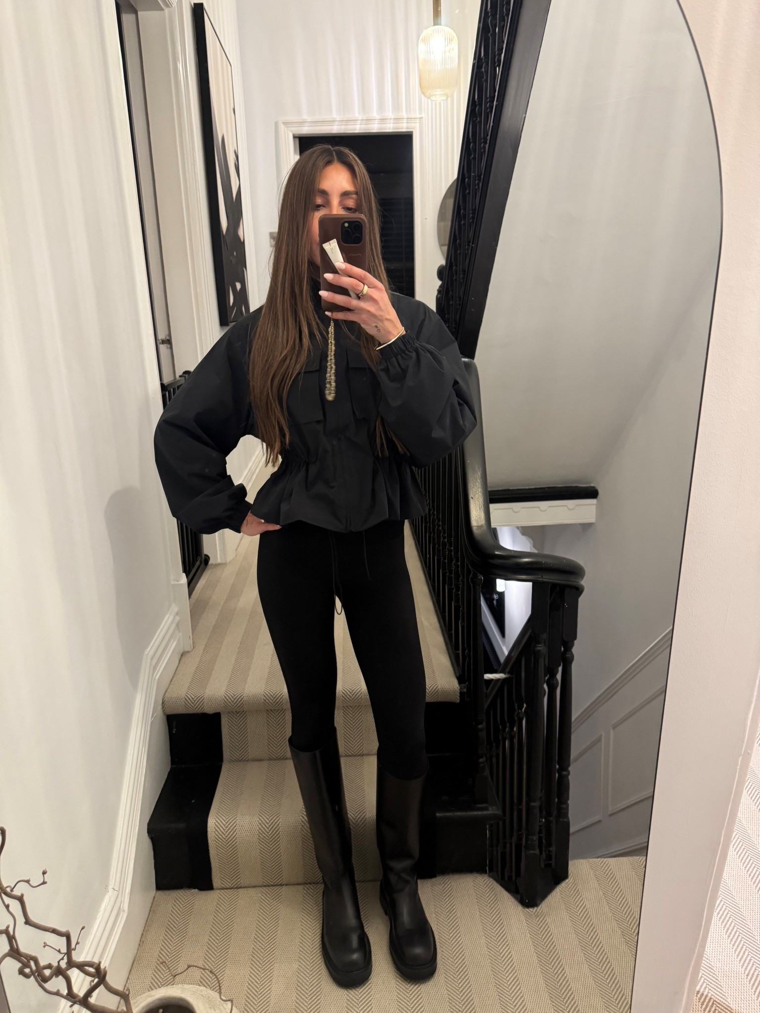 All black 🖤