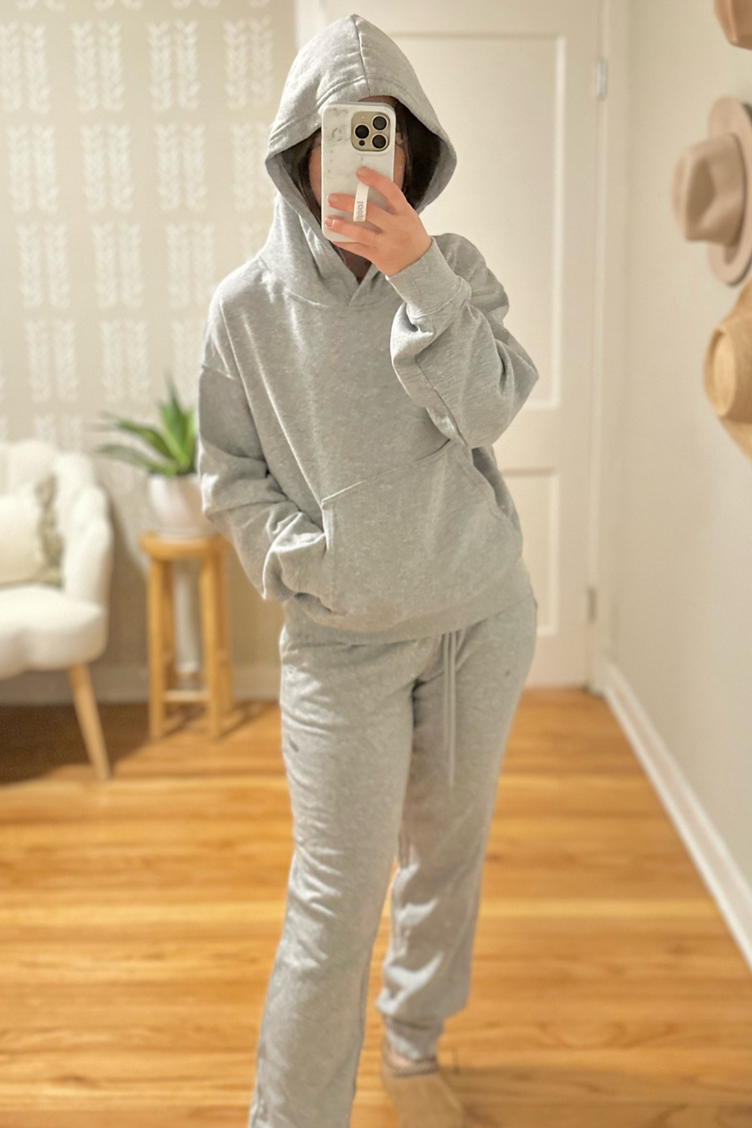 comfy sweat set
hoodie: small
sweatpants: xs (size down)

#LTKMidsize #LTKActive #LTKFindsUnder50